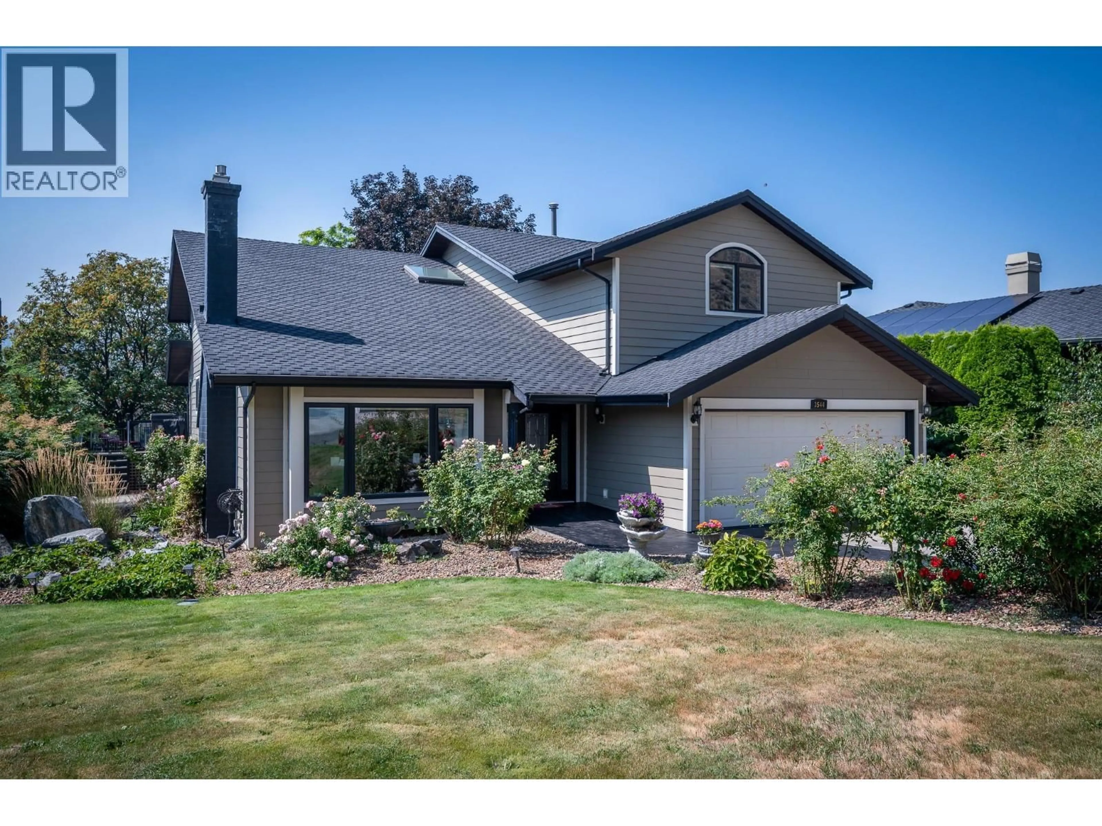 Home with vinyl exterior material, street for 3544 NAVATANEE DRIVE, Kamloops British Columbia V2H1S1
