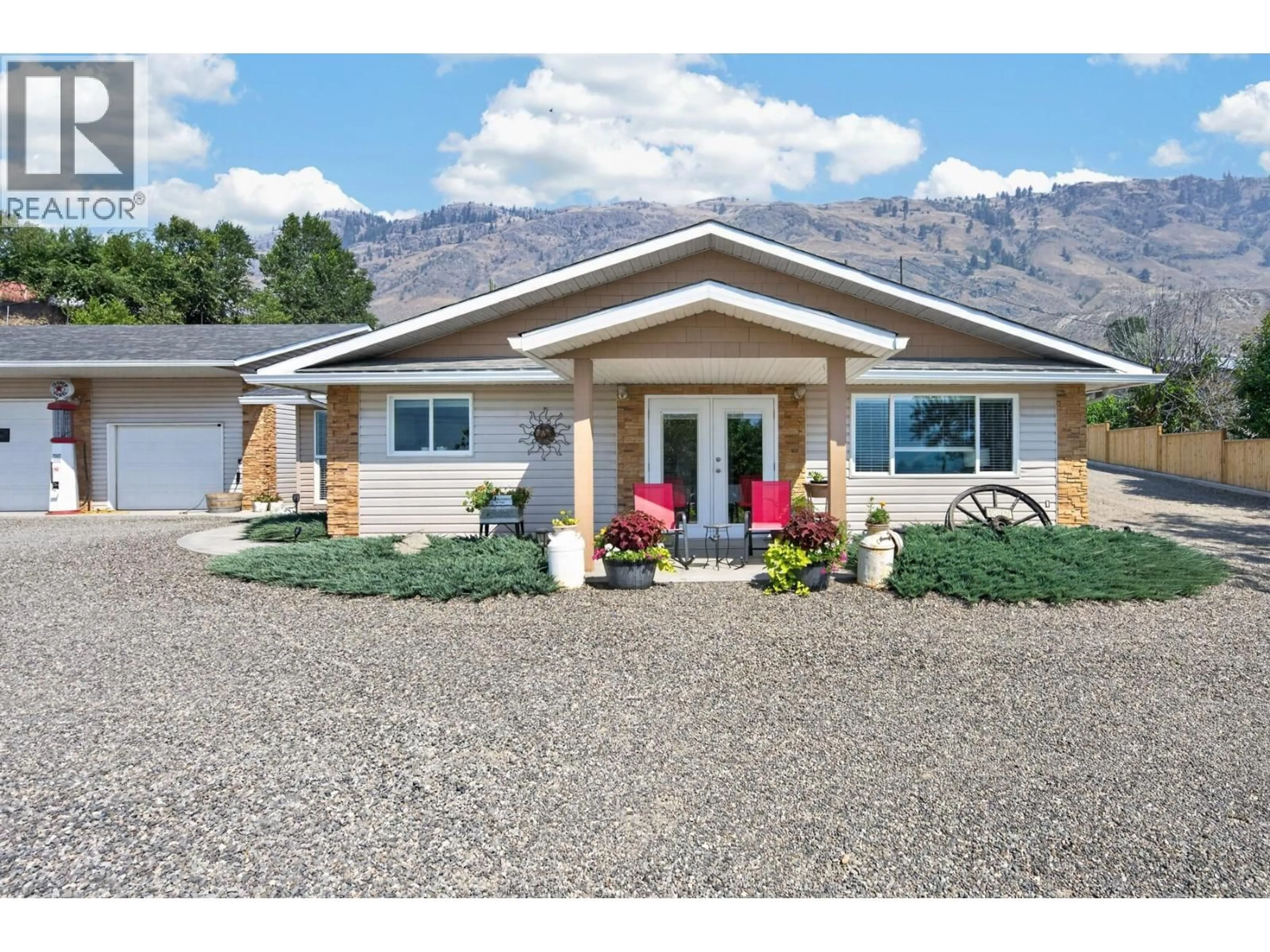 Home with vinyl exterior material, mountain view for 3197 SHUSWAP ROAD, Kamloops British Columbia V2H1T1