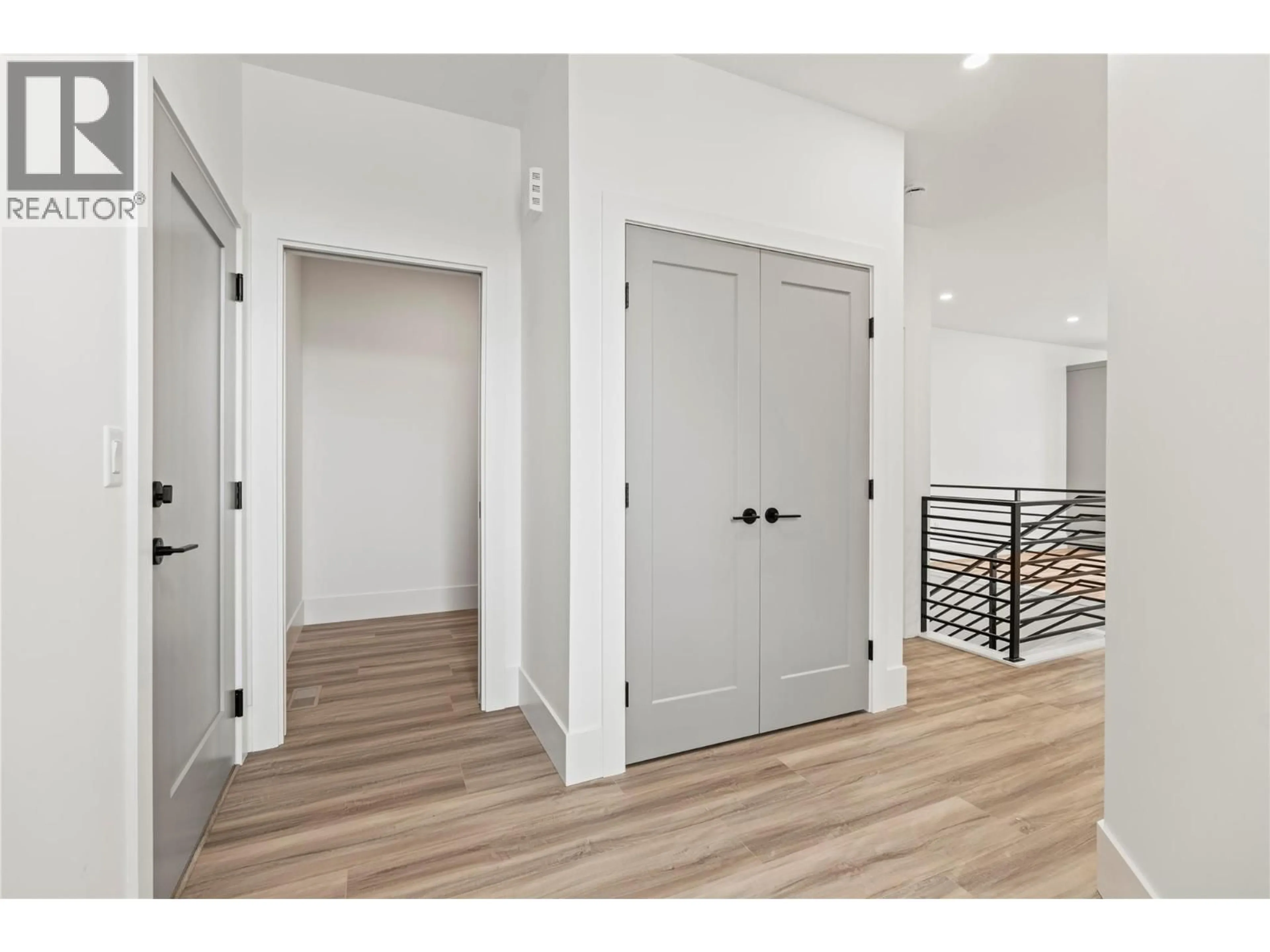 Indoor entryway for 7060 MANNING PLACE, Vernon British Columbia V1B0B6