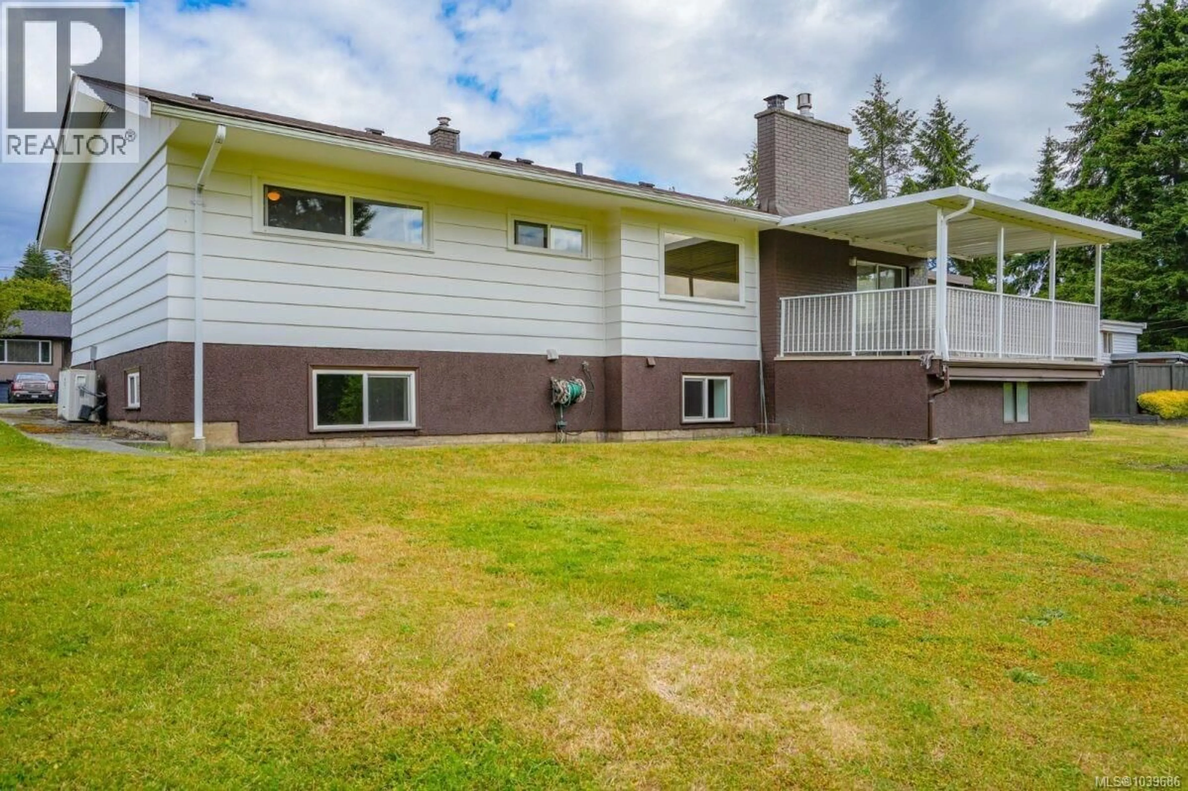 A pic from outside/outdoor area/front of a property/back of a property/a pic from drone, mountain view for 5128 FORREST ROAD, Port Alberni British Columbia V9Y7A8