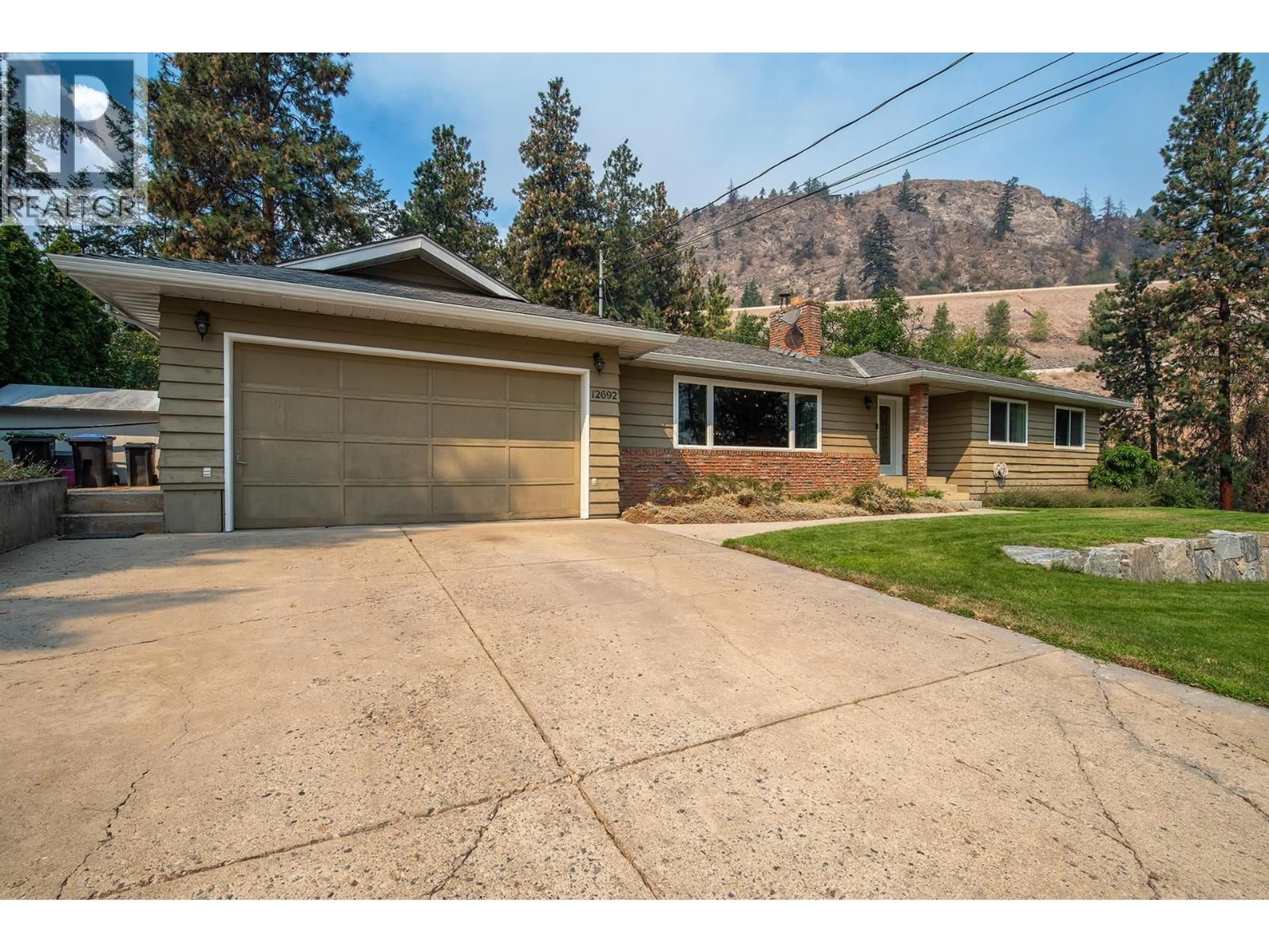 Home with vinyl exterior material, mountain view for 12692 PONDEROSA DRIVE, Lake Country British Columbia V4V2G9
