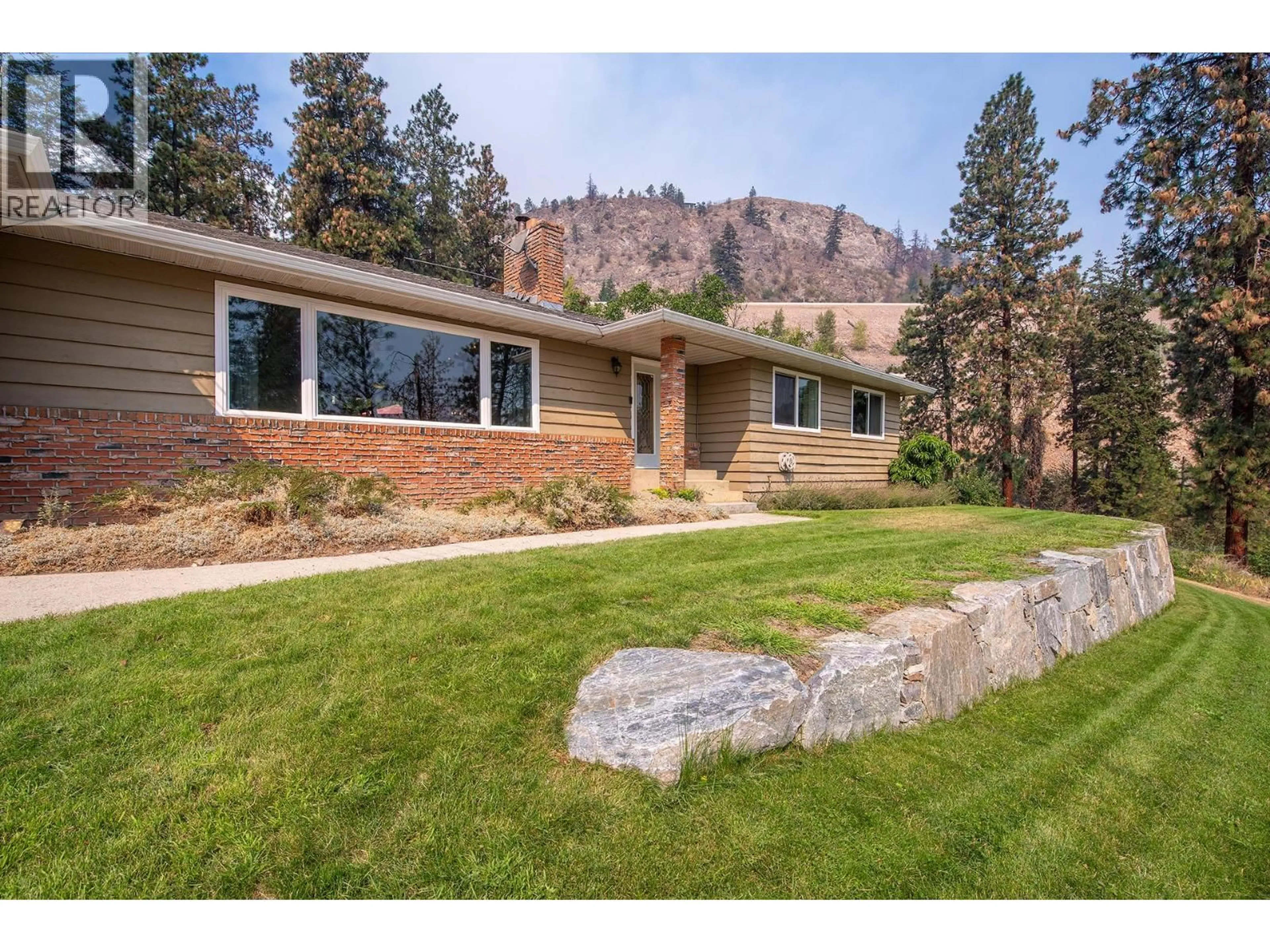 Home with vinyl exterior material, mountain view for 12692 PONDEROSA DRIVE, Lake Country British Columbia V4V2G9