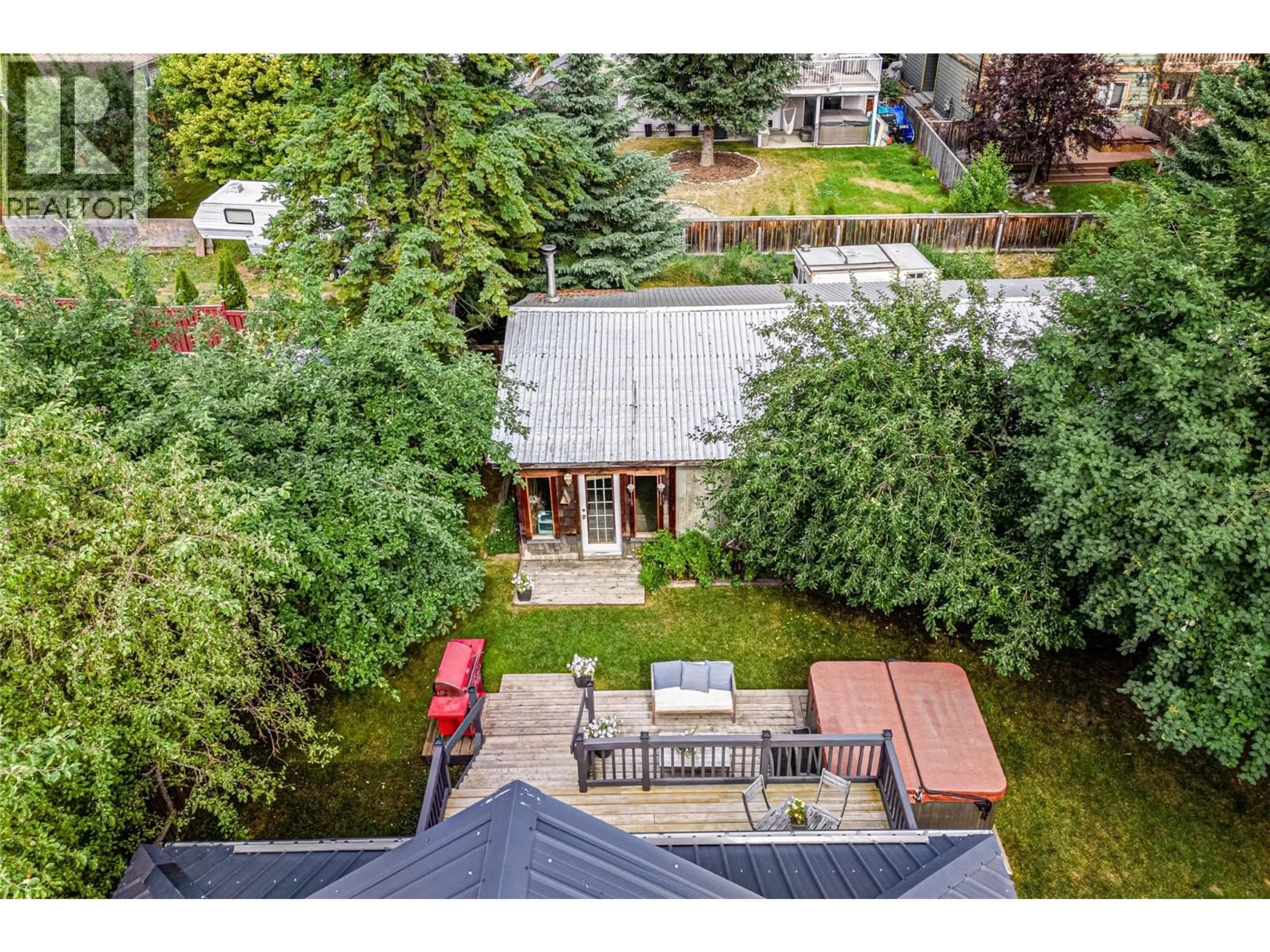 A pic from outside/outdoor area/front of a property/back of a property/a pic from drone, street for 1161 10TH AVENUE, Fernie British Columbia V0B1M5