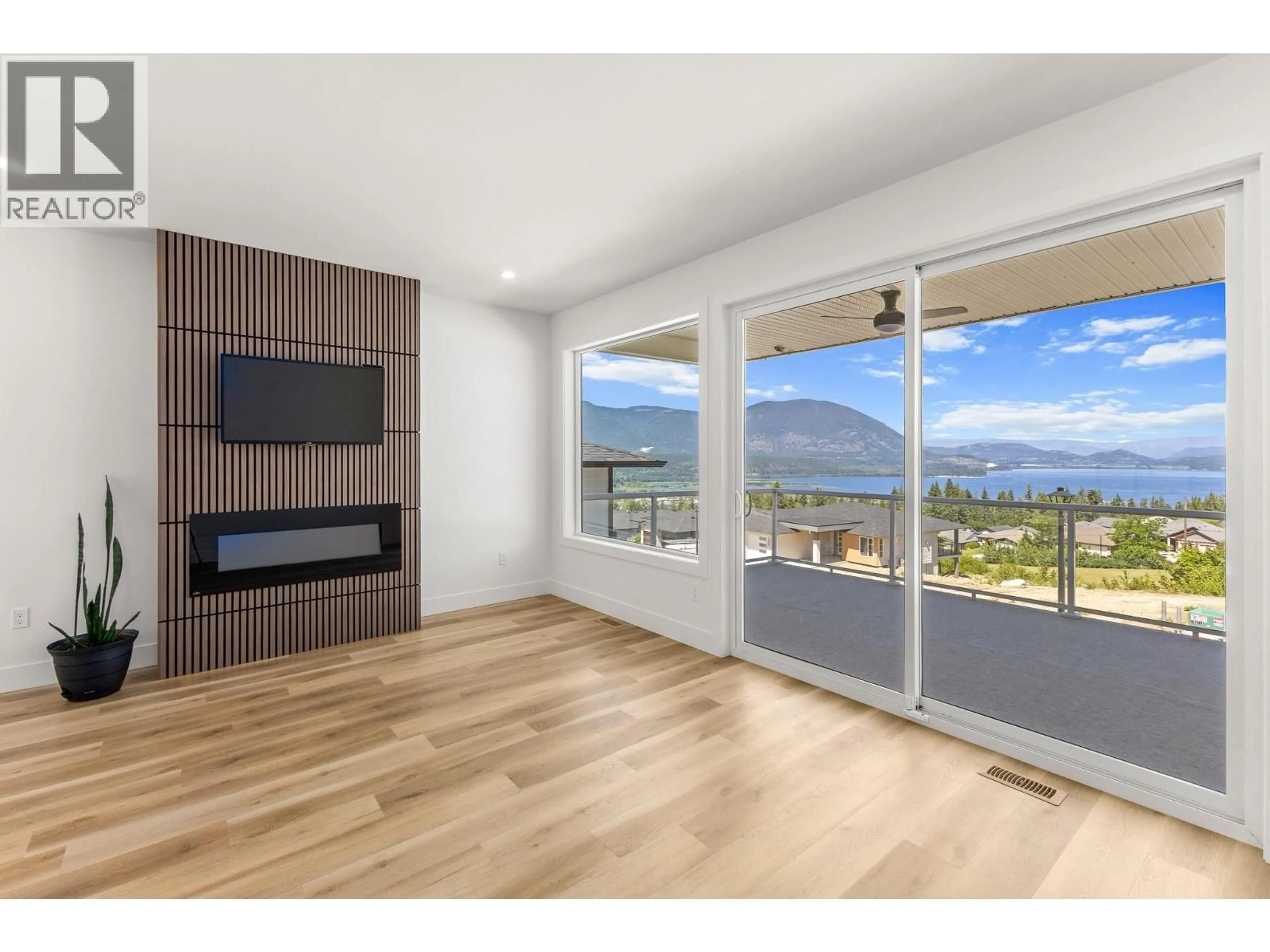 Unknown for 1160 16 AVENUE SOUTHEAST, Salmon Arm British Columbia V1E2R5