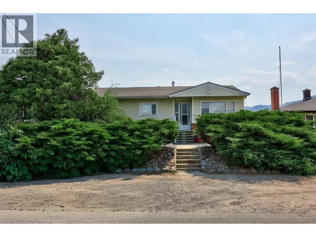 1019 MONCTON AVENUE, Kamloops 2