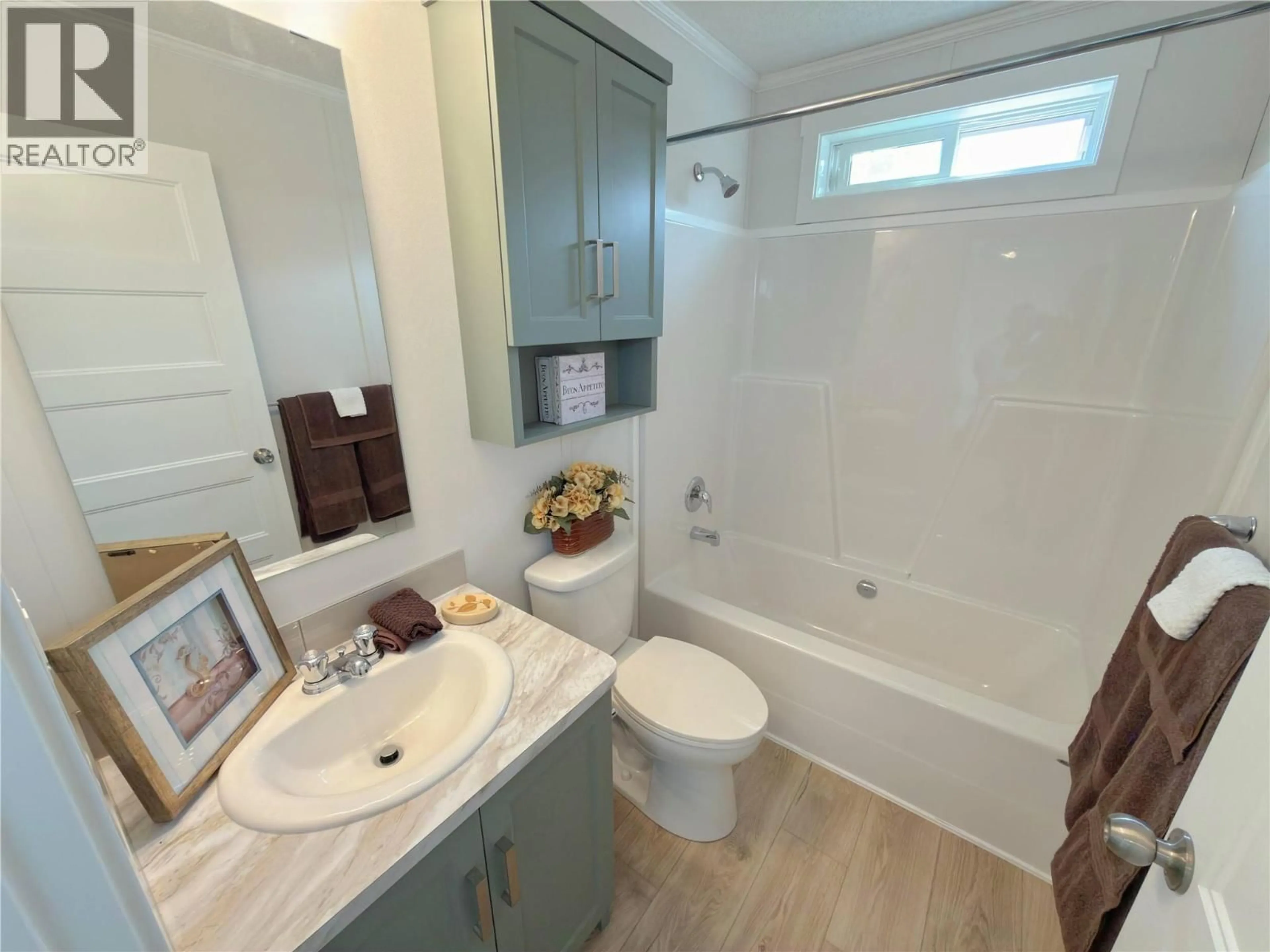 Standard bathroom, ceramic/tile floor for 7 - 406 BRANDLMAYR OTHER, Princeton British Columbia V0X1W0