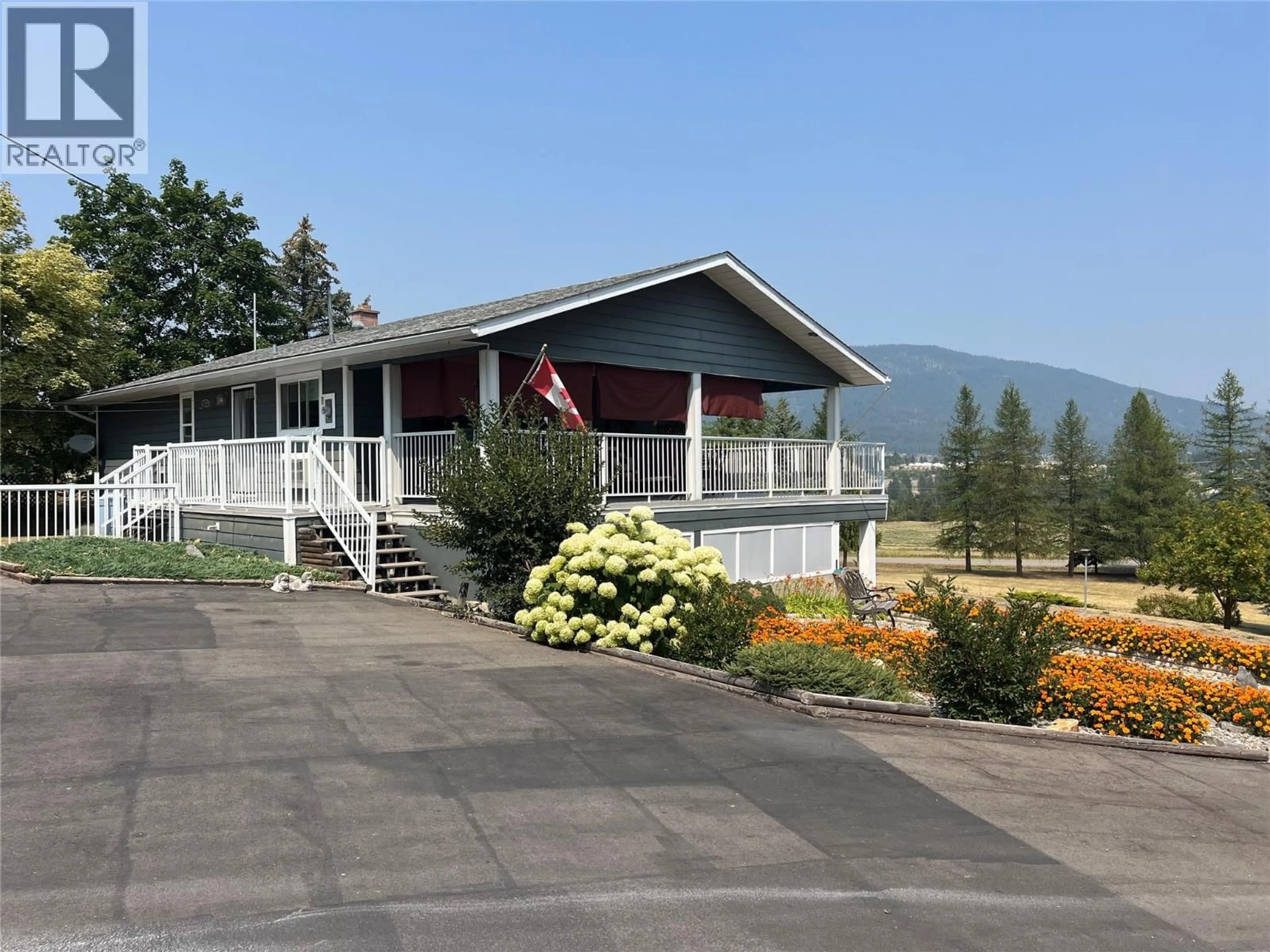 Patio, mountain view for 3765 CRESTVIEW ROAD, Creston British Columbia V0B1G2