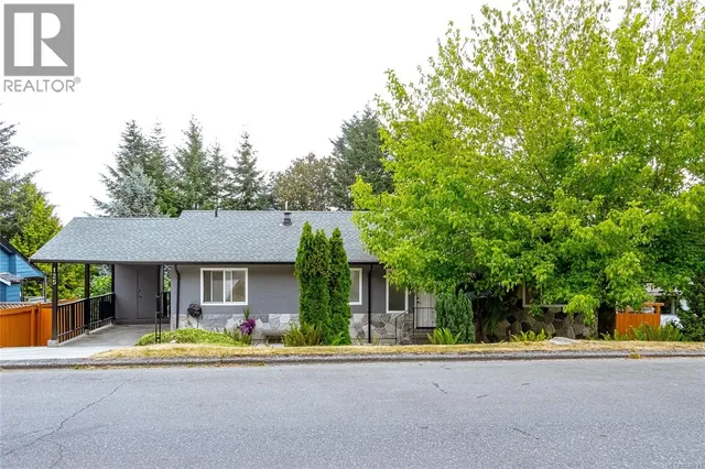 125 ARBUTUS CRESCENT, Ladysmith 2