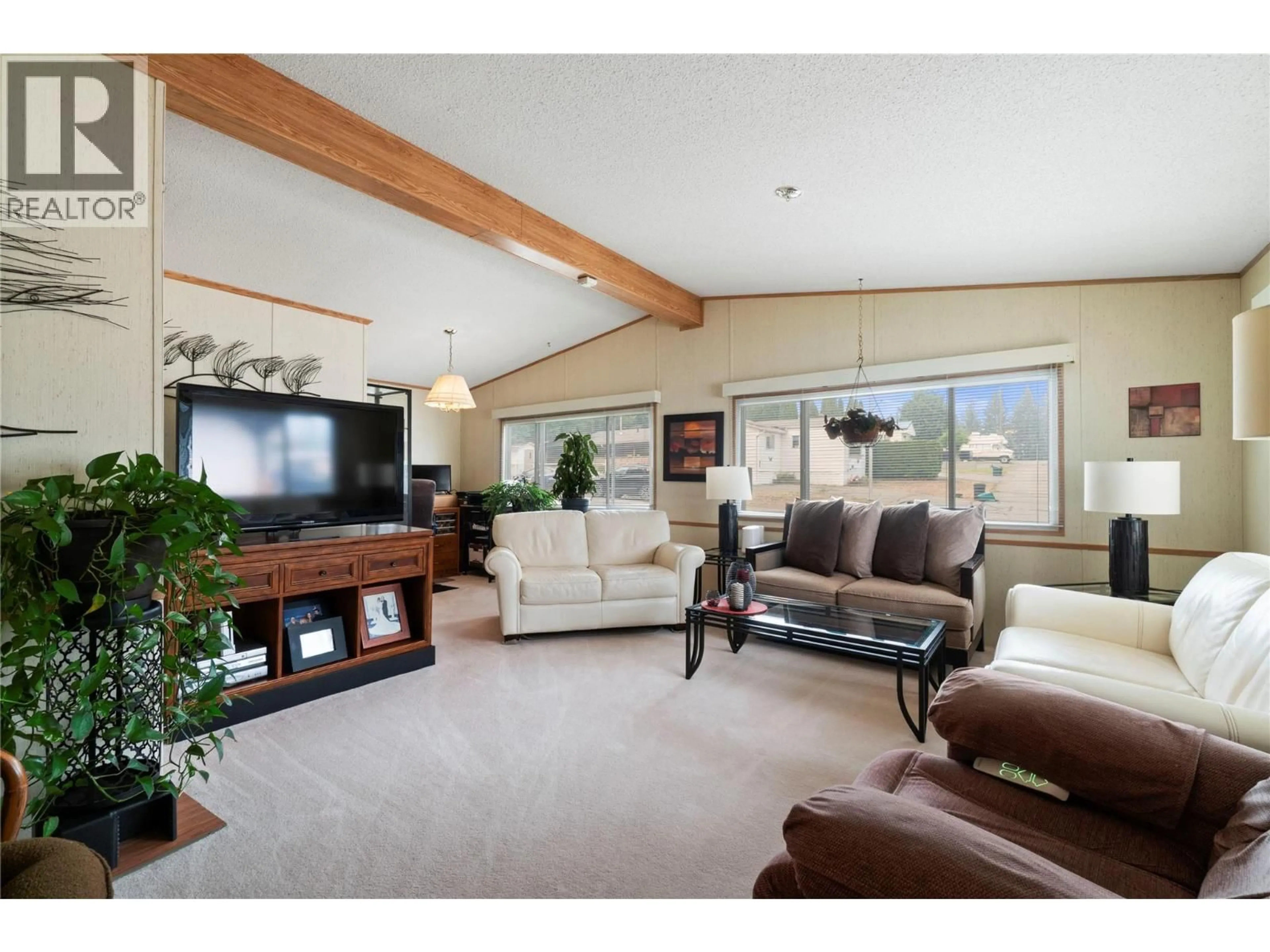 Living room with furniture, unknown for 26 - 1361 30 STREET SOUTHEAST, Salmon Arm British Columbia V1E2N4