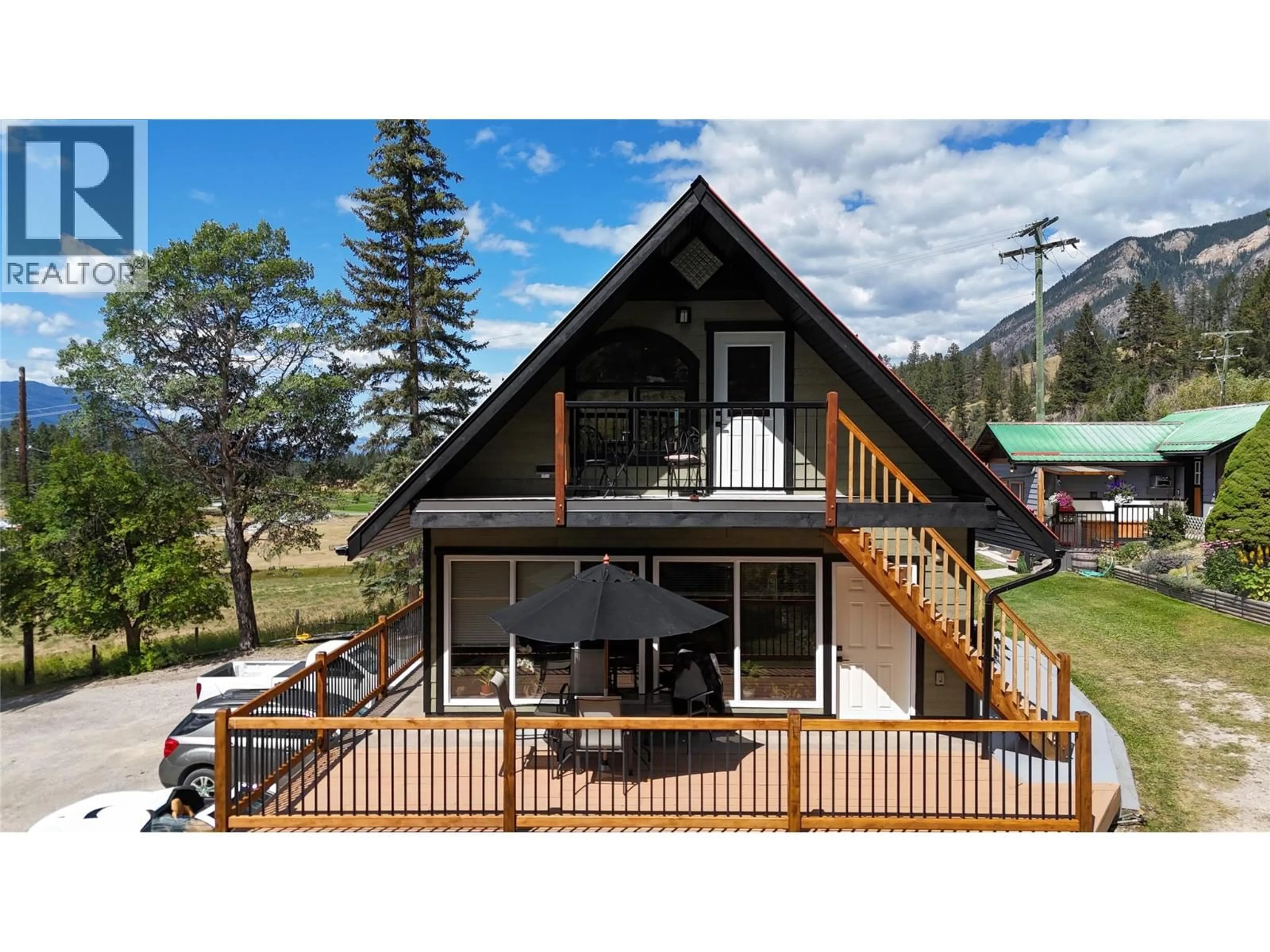 A pic from outside/outdoor area/front of a property/back of a property/a pic from drone, mountain view for 5564/5574 HIGHWAY 95 HIGHWAY, Edgewater British Columbia V0A1E0