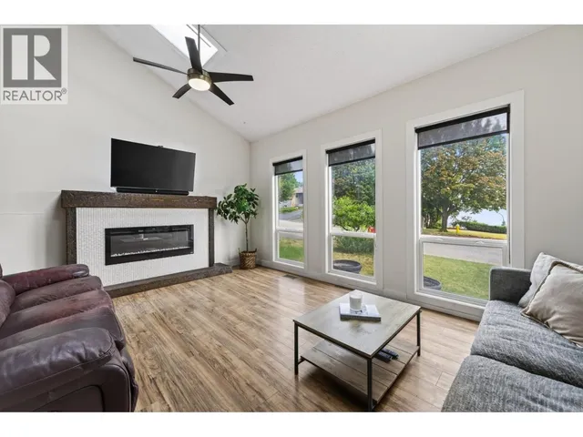 455 LAURIER DRIVE, Kamloops 4