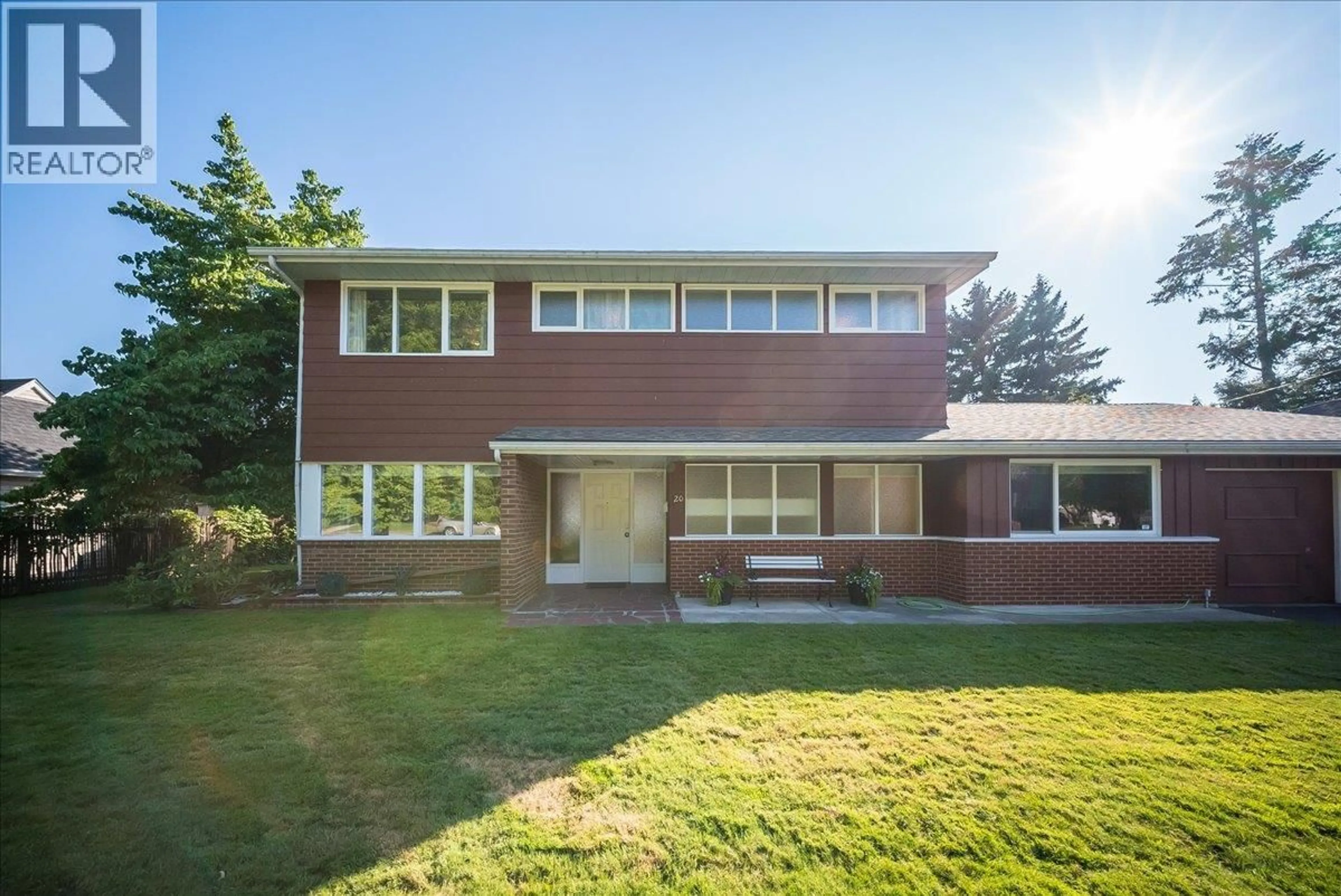 Home with brick exterior material, building for 20 HAZLEWOOD DRIVE, Trail British Columbia V1R1E4