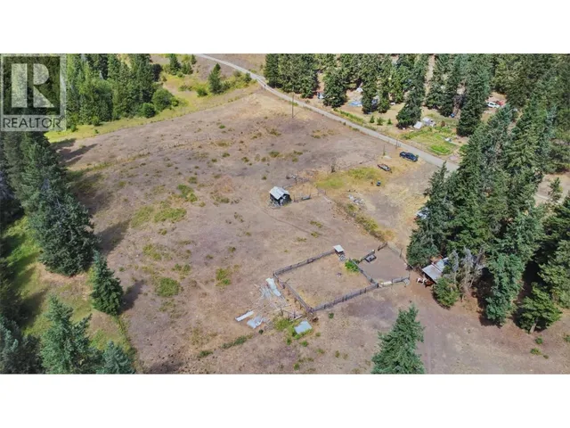 85 CANDIDE DRIVE, Lumby 5