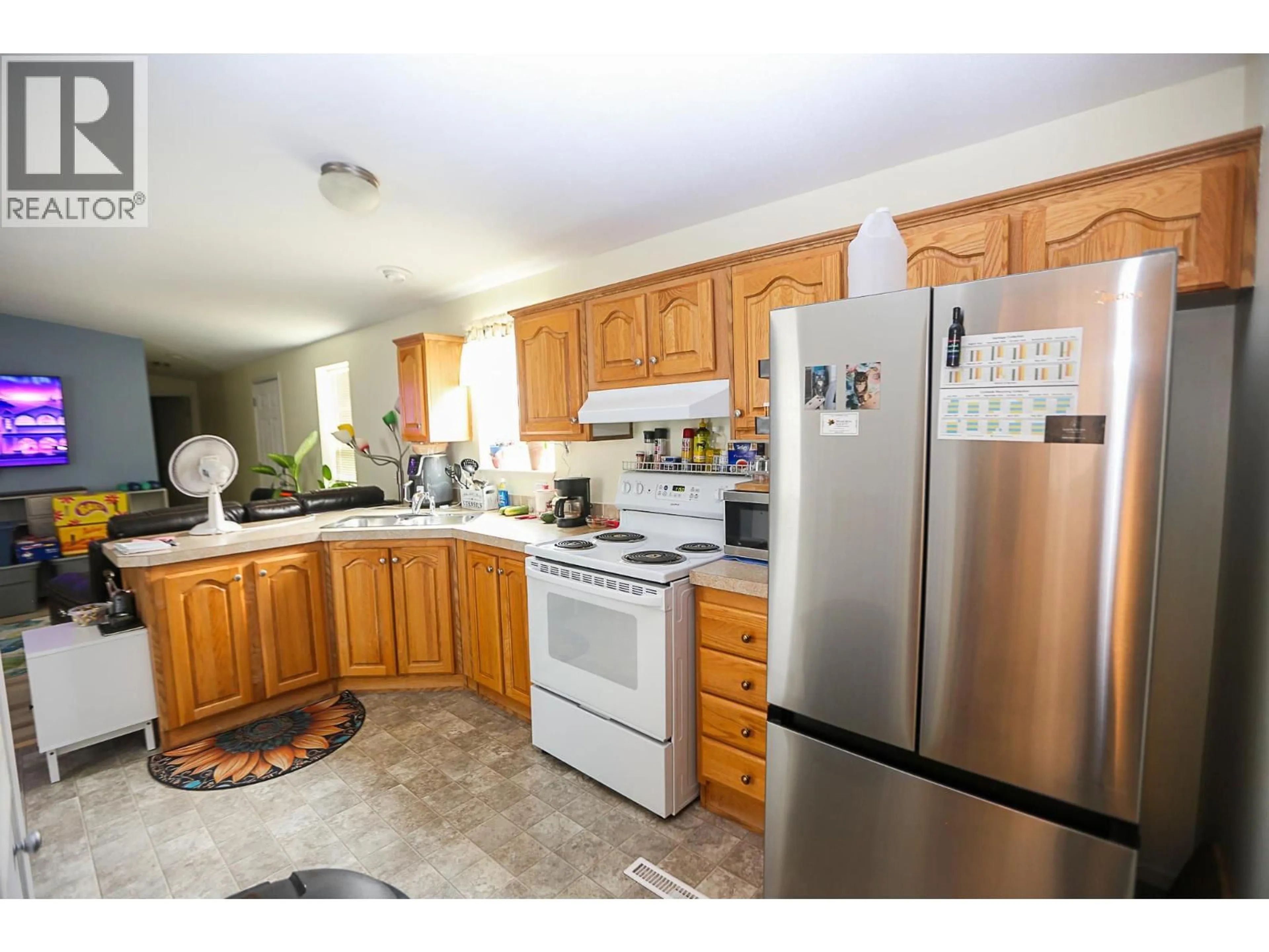 Standard kitchen, unknown for 35 - 4510 POWER ROAD, Barriere British Columbia V0E1E0