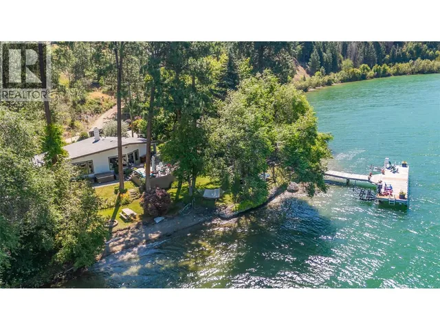 12110 TREWHITT ROAD WEST, Lake Country 2