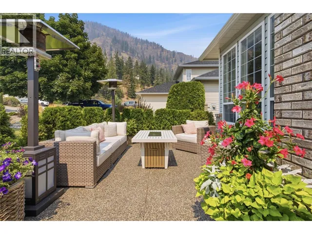 2142 SHANNON WOODS WAY, West Kelowna 4
