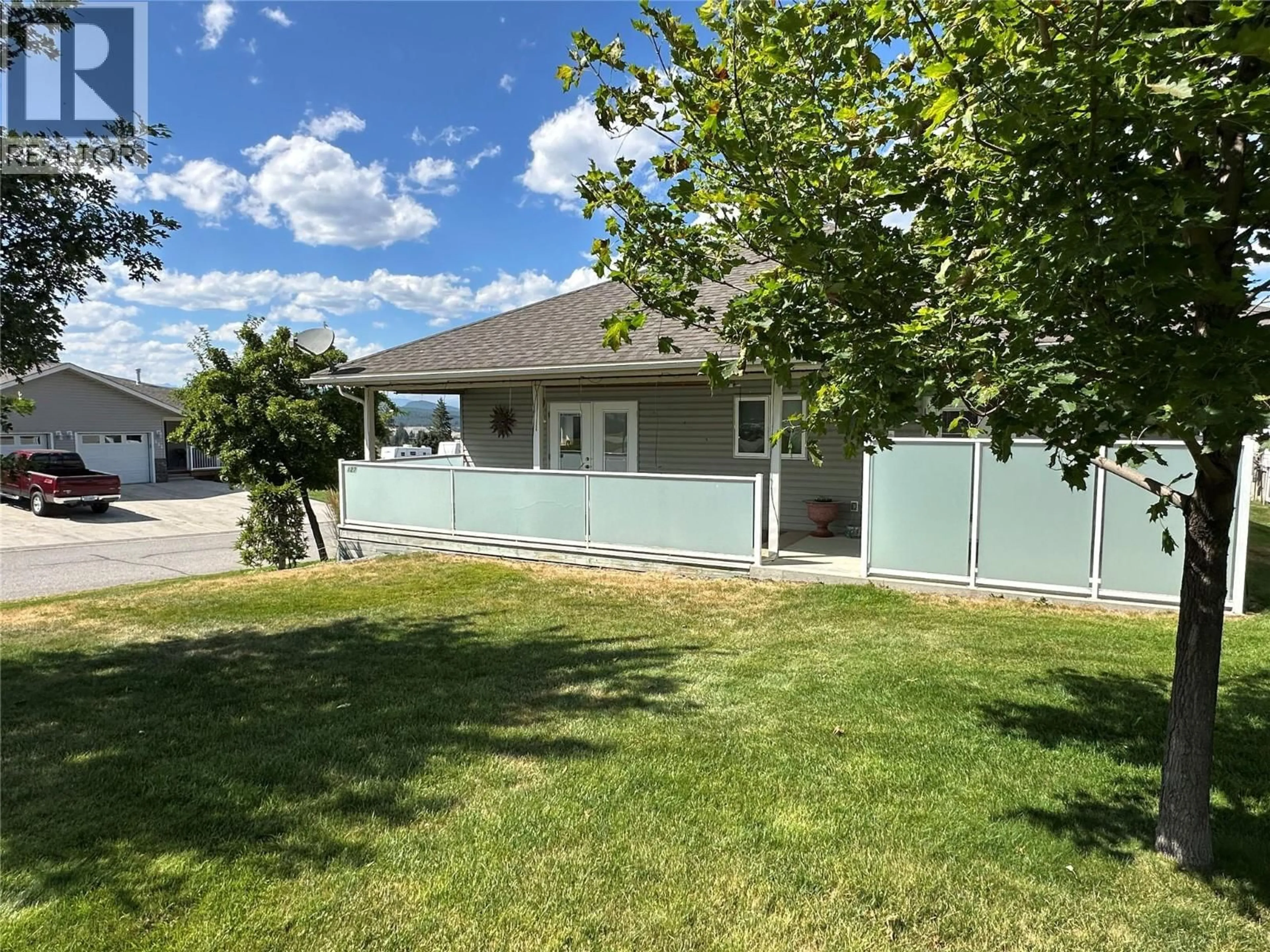A pic from outside/outdoor area/front of a property/back of a property/a pic from drone, street for 127 - 2100 13TH STREET SOUTH, Cranbrook British Columbia V1C7J5