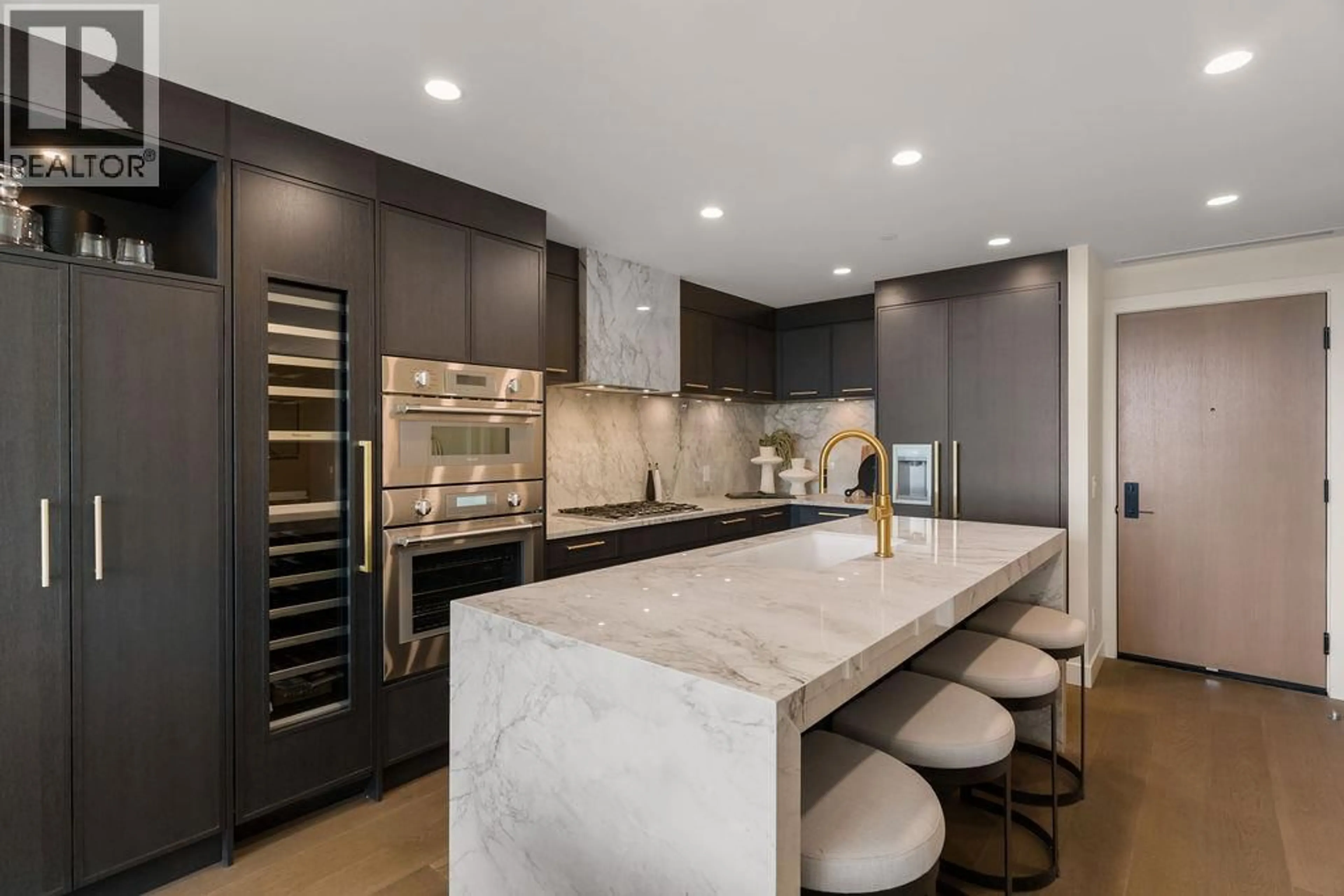 Contemporary kitchen, ceramic/tile floor for 803 - 3800 CAPOZZI ROAD, Kelowna British Columbia V1W0J6