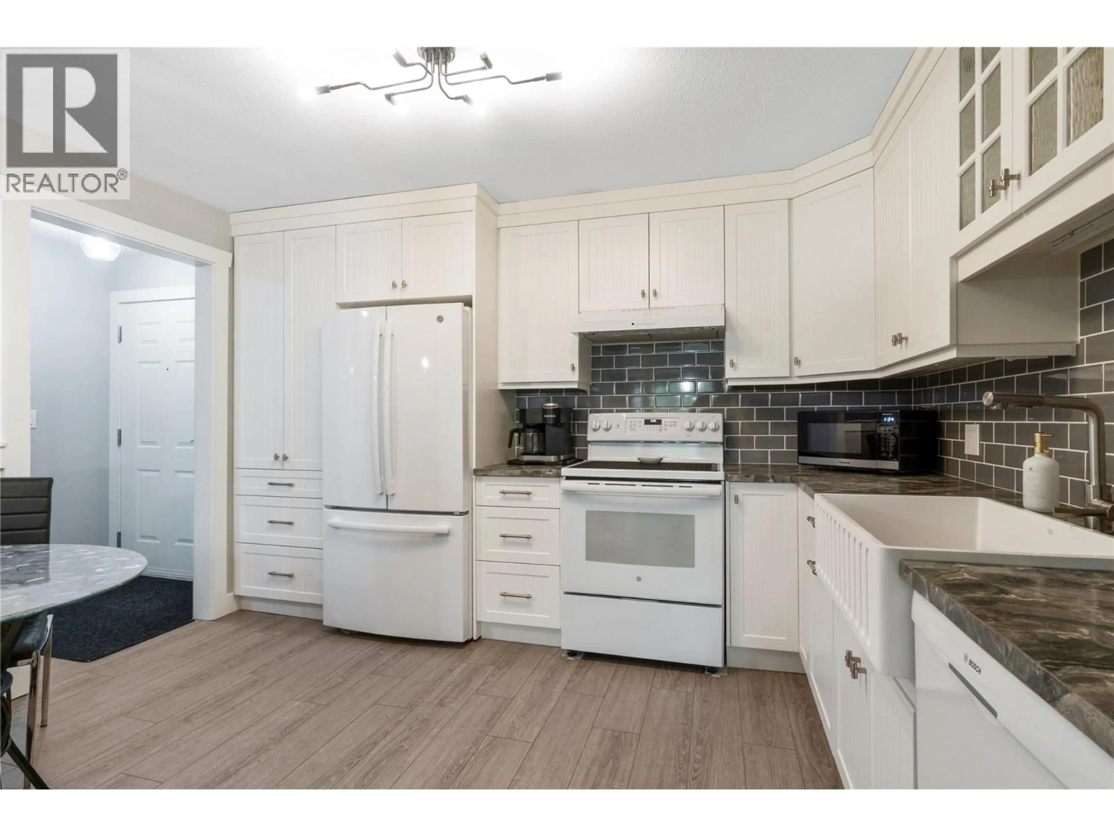 Unknown for 303 - 251 6 STREET SOUTHEAST, Salmon Arm British Columbia V1E1J9