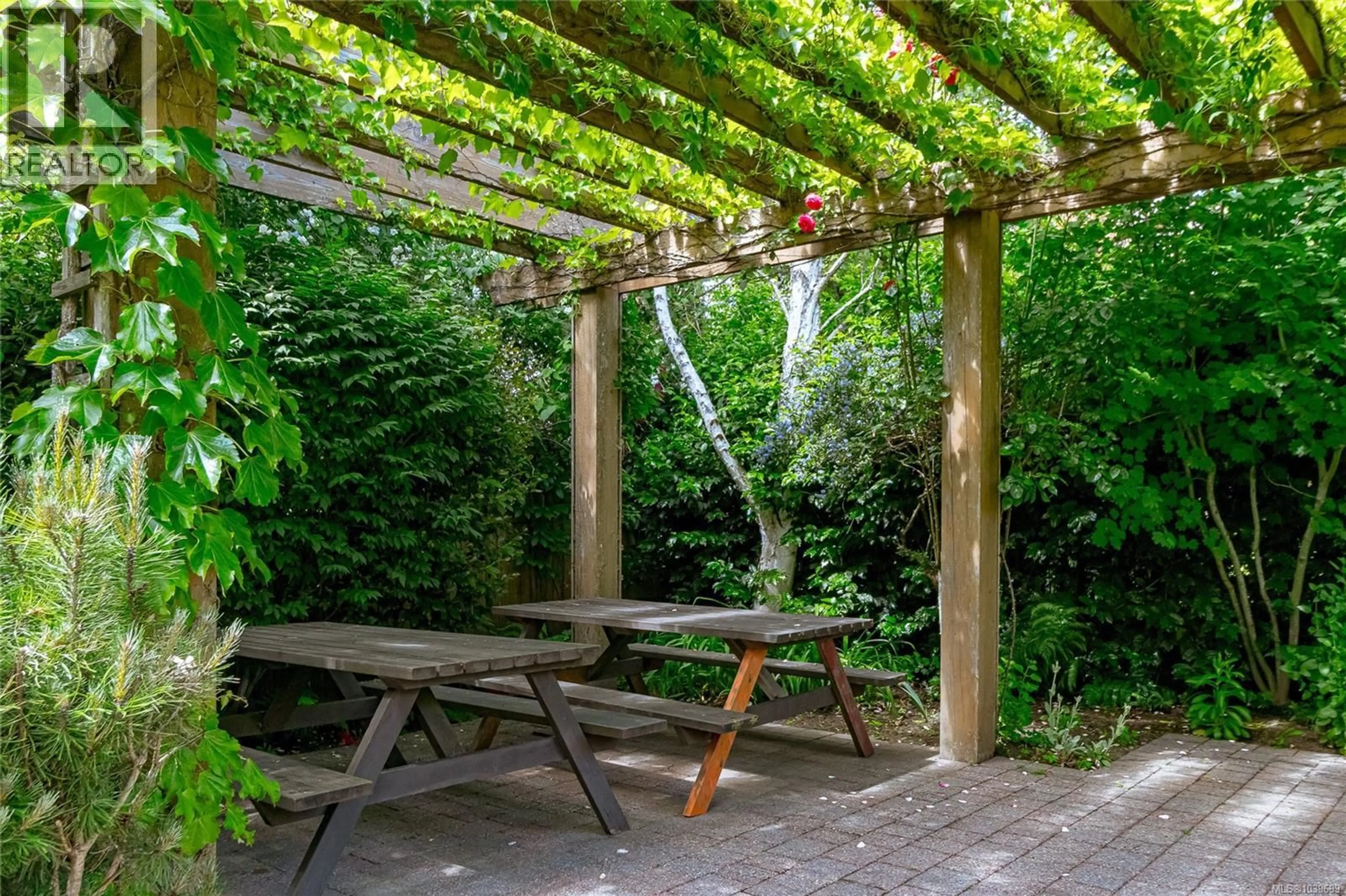 Patio, forest/trees view for 406 - 4536 VIEWMONT AVENUE, Saanich British Columbia V8Z5L2