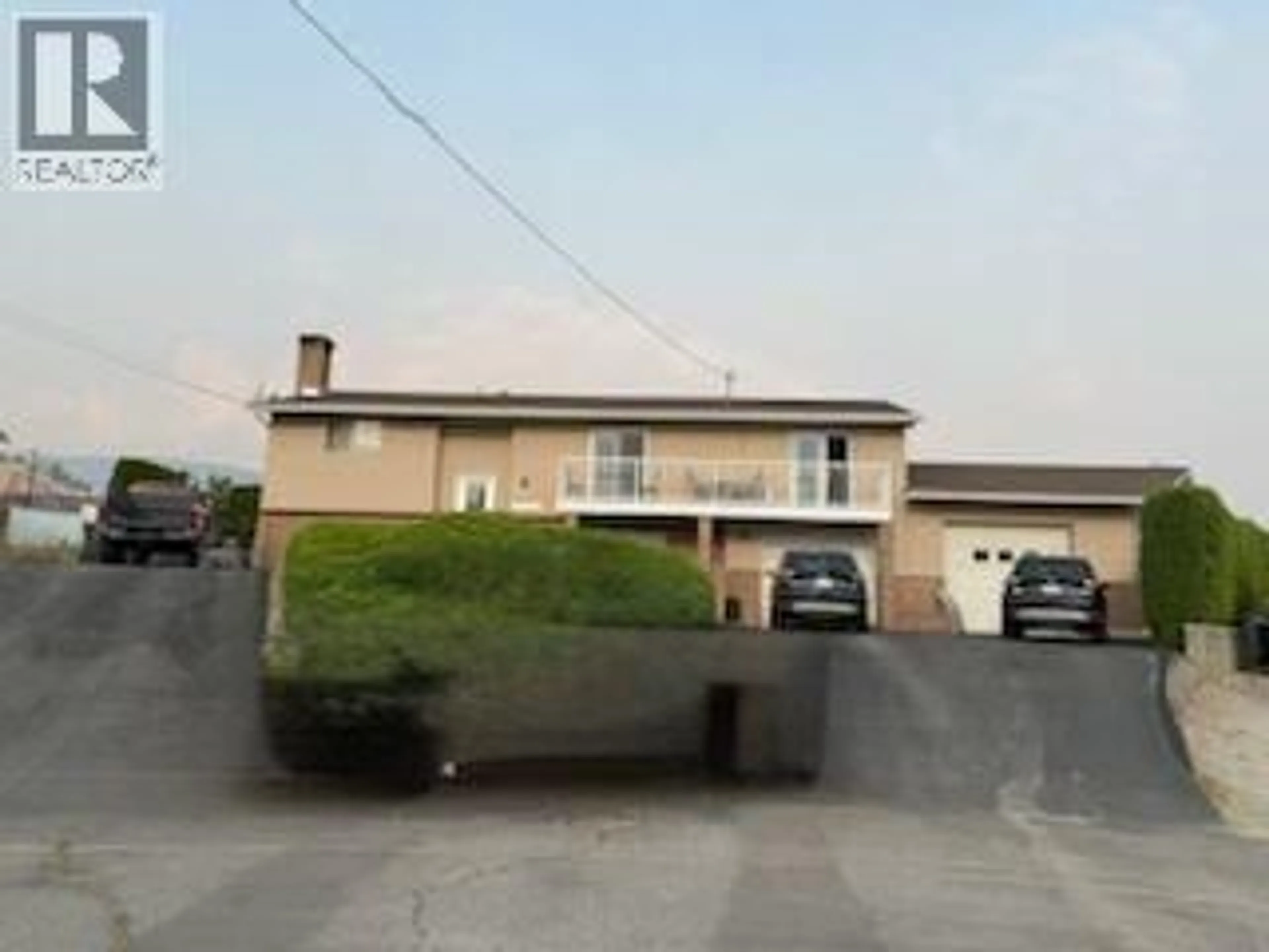 Unknown for 1643 TRAUT COURT, Kelowna British Columbia V1P1E6