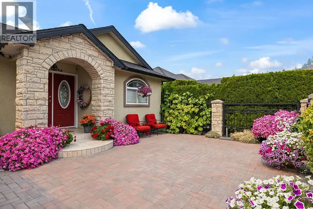 3388 RIDGE BOULEVARD, West Kelowna 5