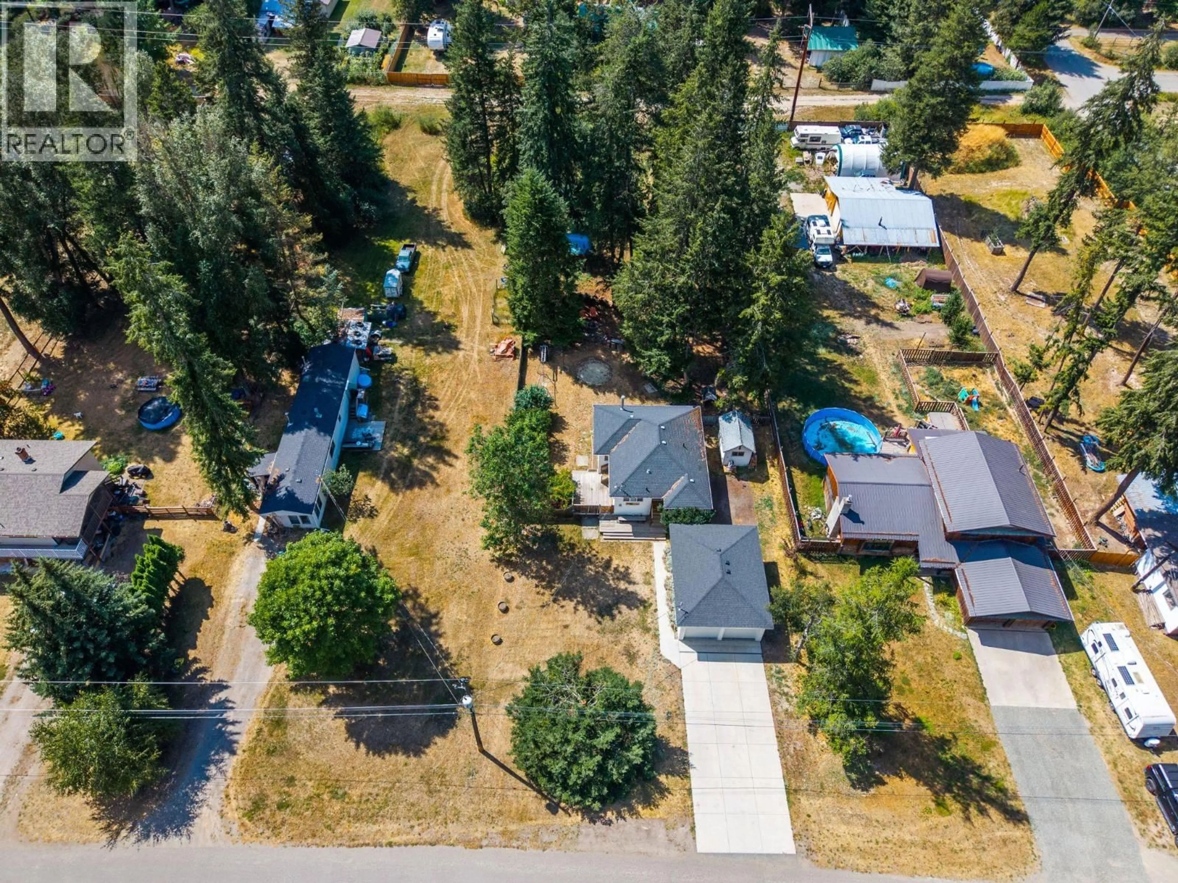 A pic from outside/outdoor area/front of a property/back of a property/a pic from drone, unknown for 4385 MOUNTAIN ROAD, Barriere British Columbia V0E1E0