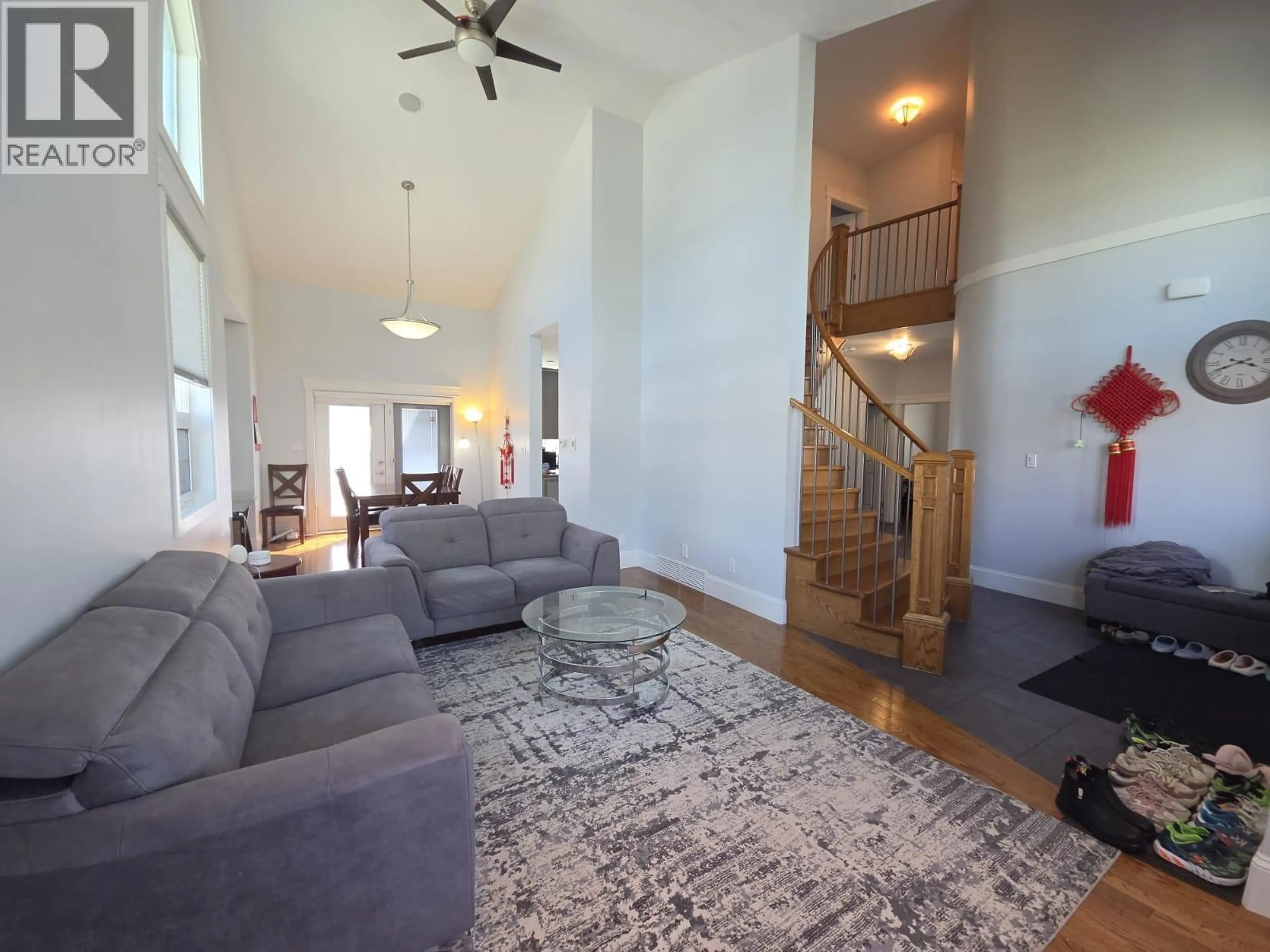 Living room with furniture, unknown for 901 89 AVENUE, Dawson Creek British Columbia V1G0A8