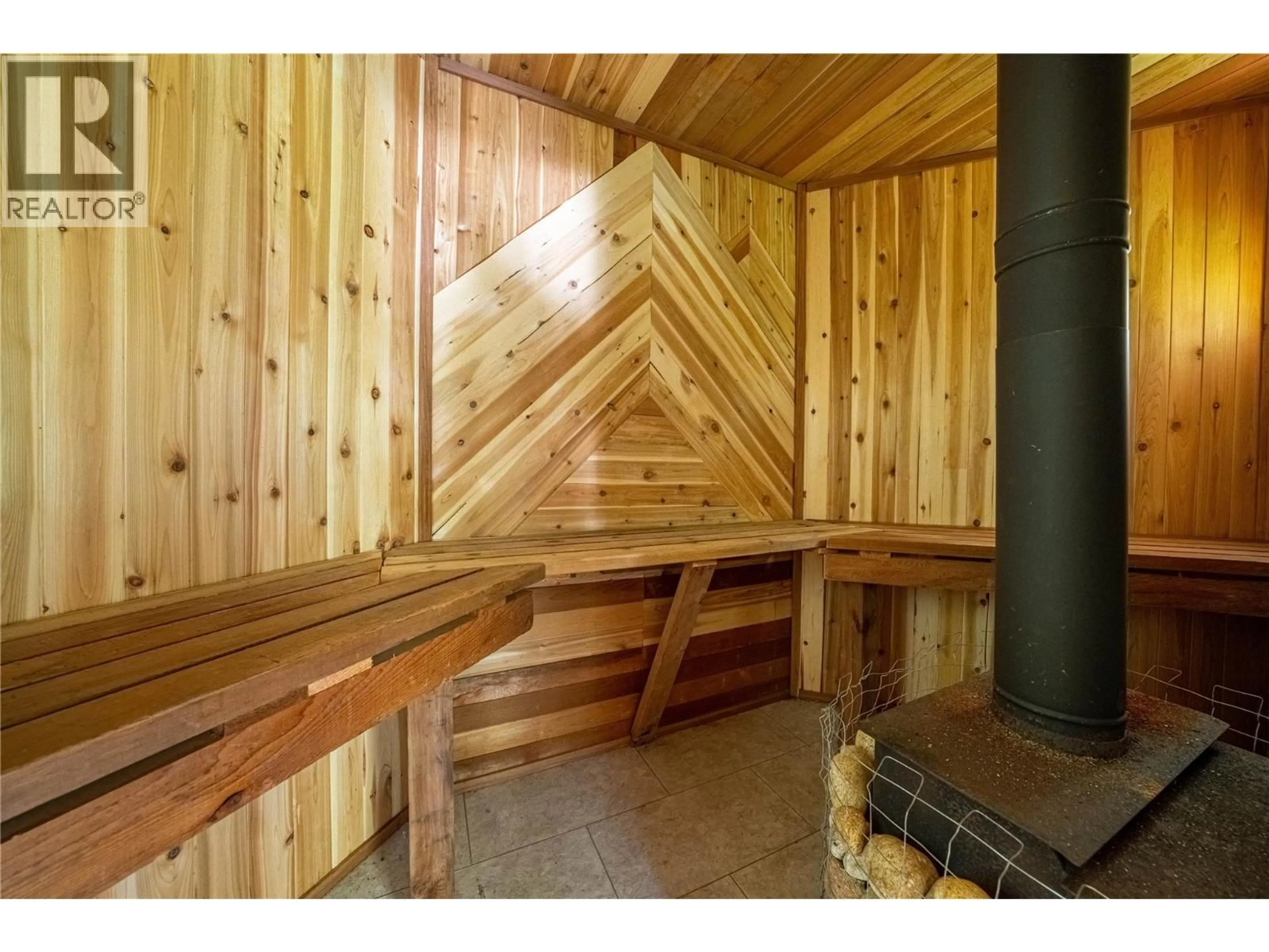 Unknown for 327 SALMON CREEK ROAD, Beaton British Columbia V0G1R2
