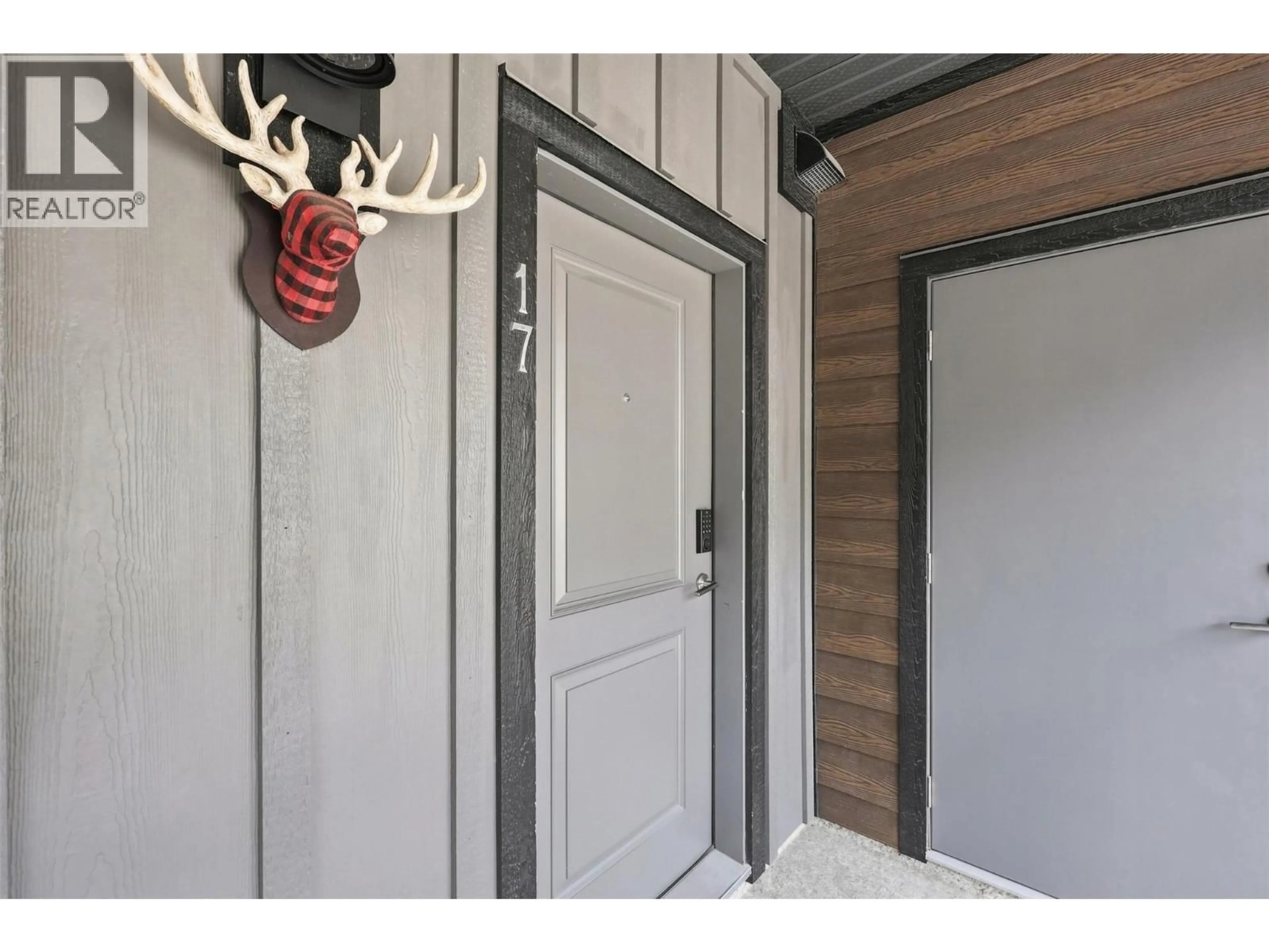 Indoor entryway for 17 - 1240 ALPINE ROAD, Sun Peaks British Columbia V0E5N0