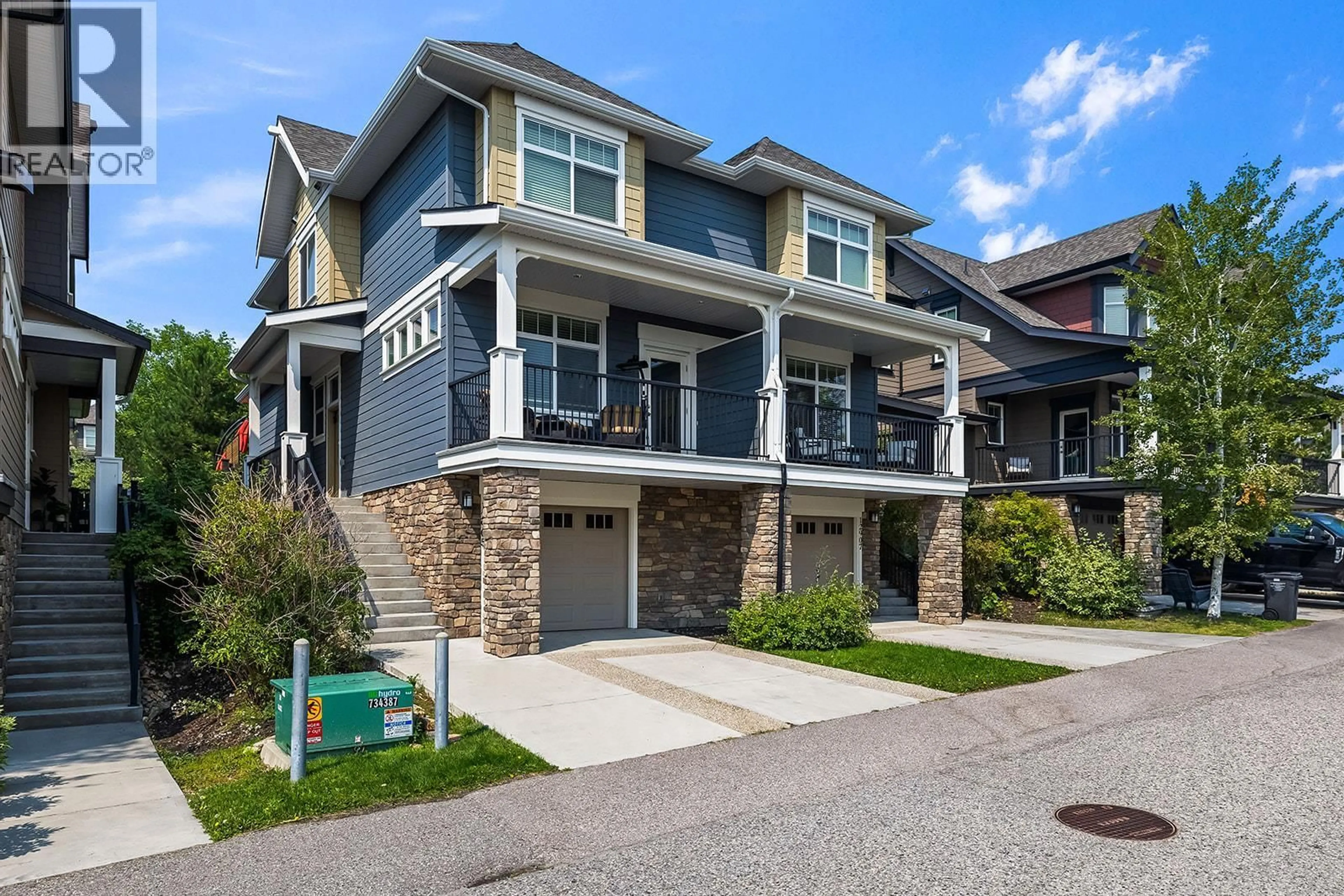 Home with vinyl exterior material, street for 12905 LAKE HILL LANE, Lake Country British Columbia V4V2S9