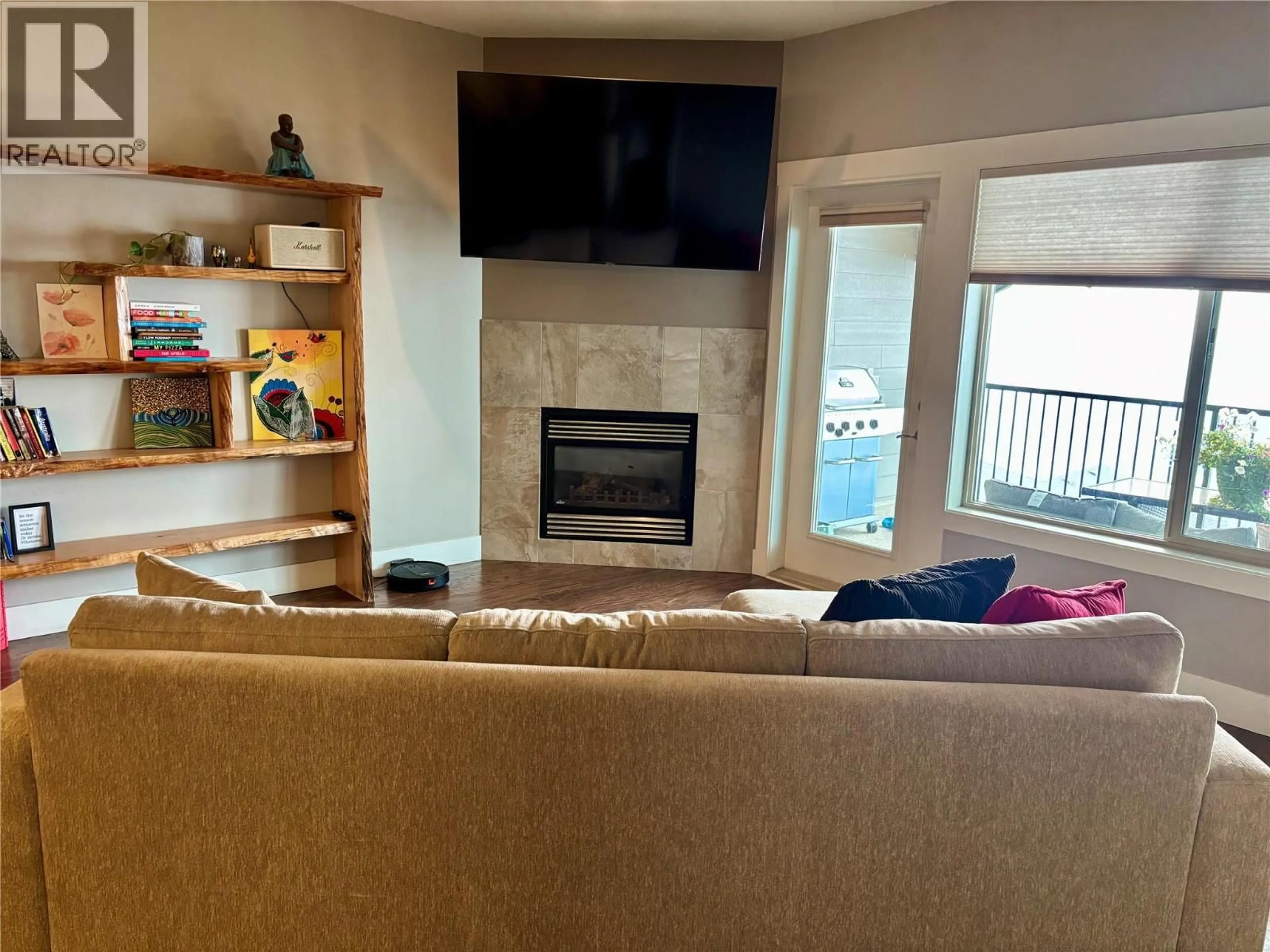 Living room with furniture, unknown for 14 - 1040 MT REVELSTOKE PLACE, Vernon British Columbia V1B4E3