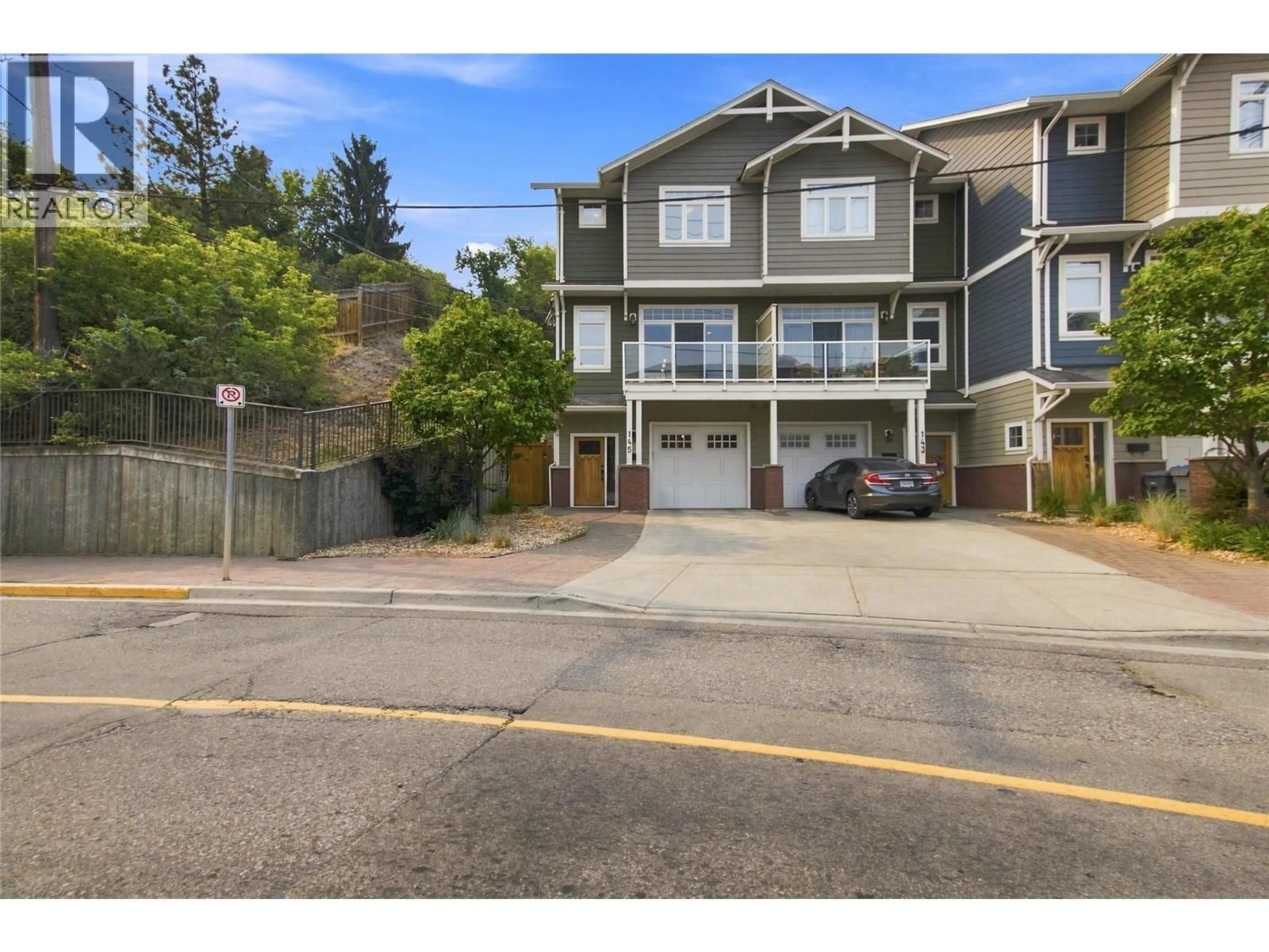 A pic from outside/outdoor area/front of a property/back of a property/a pic from drone, street for 145 ST PAUL STREET, Kamloops British Columbia V2C2J1