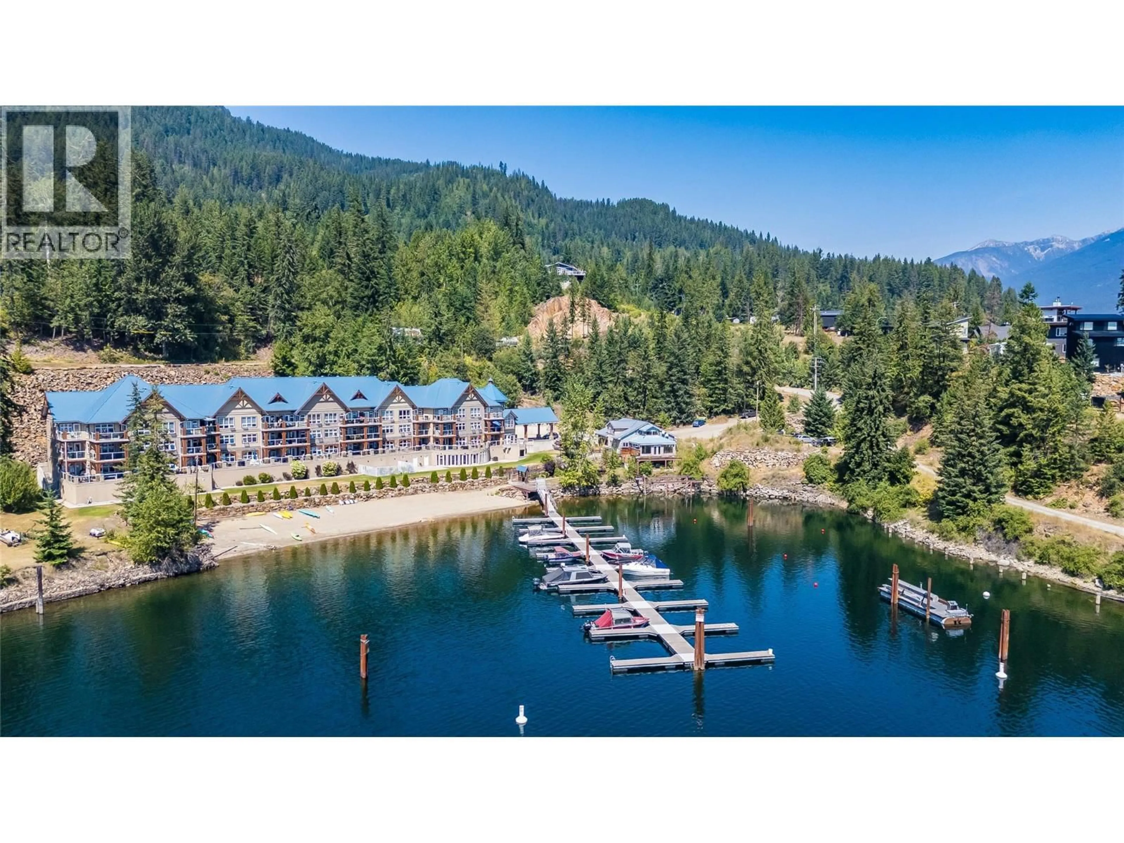 A pic from outside/outdoor area/front of a property/back of a property/a pic from drone, water/lake/river/ocean view for 209 - 550 RAINBOW DRIVE, Kaslo British Columbia V0G1M0