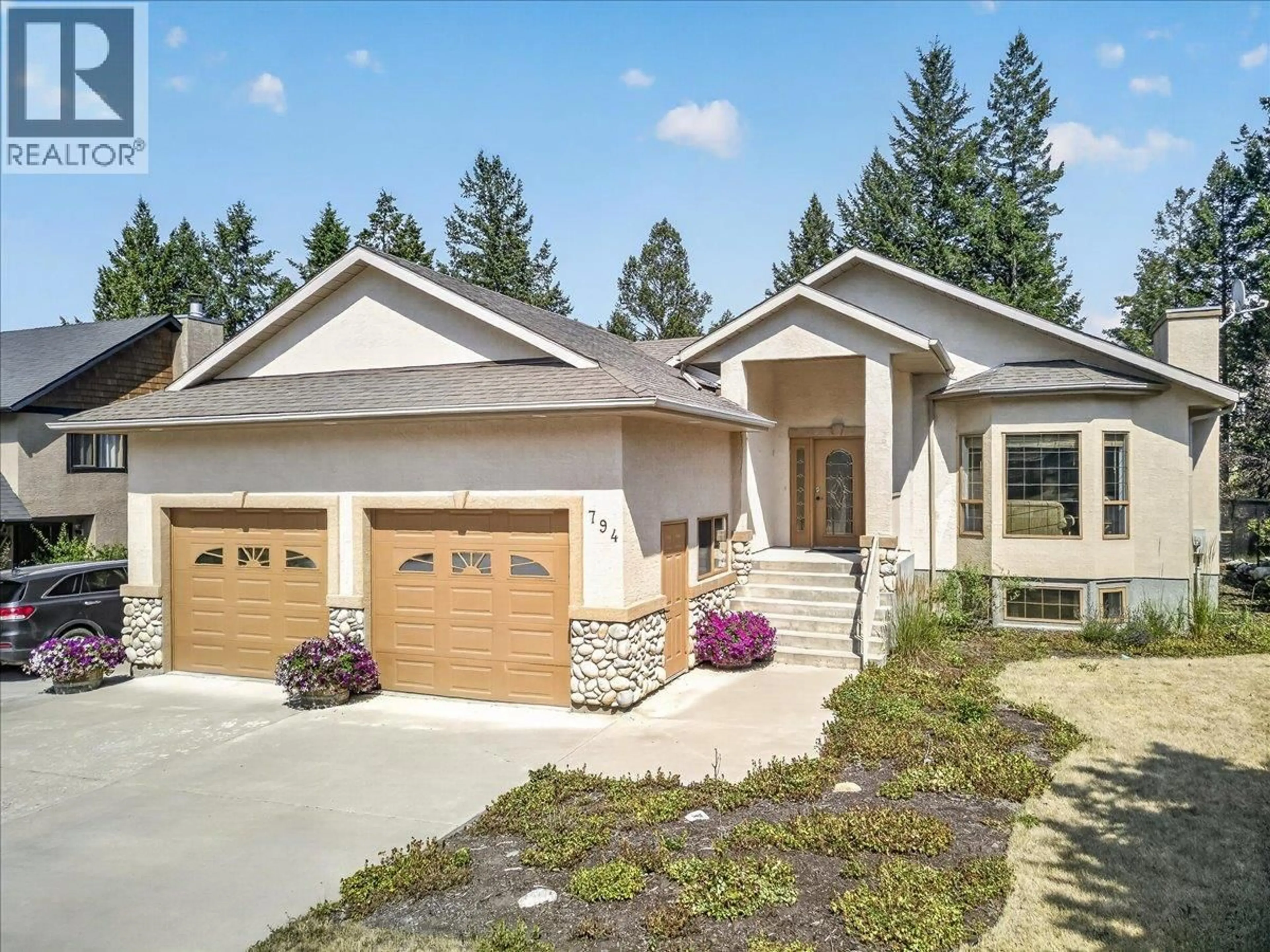 Home with vinyl exterior material, street for 794 WESTRIDGE DRIVE, Invermere British Columbia V0A1K4