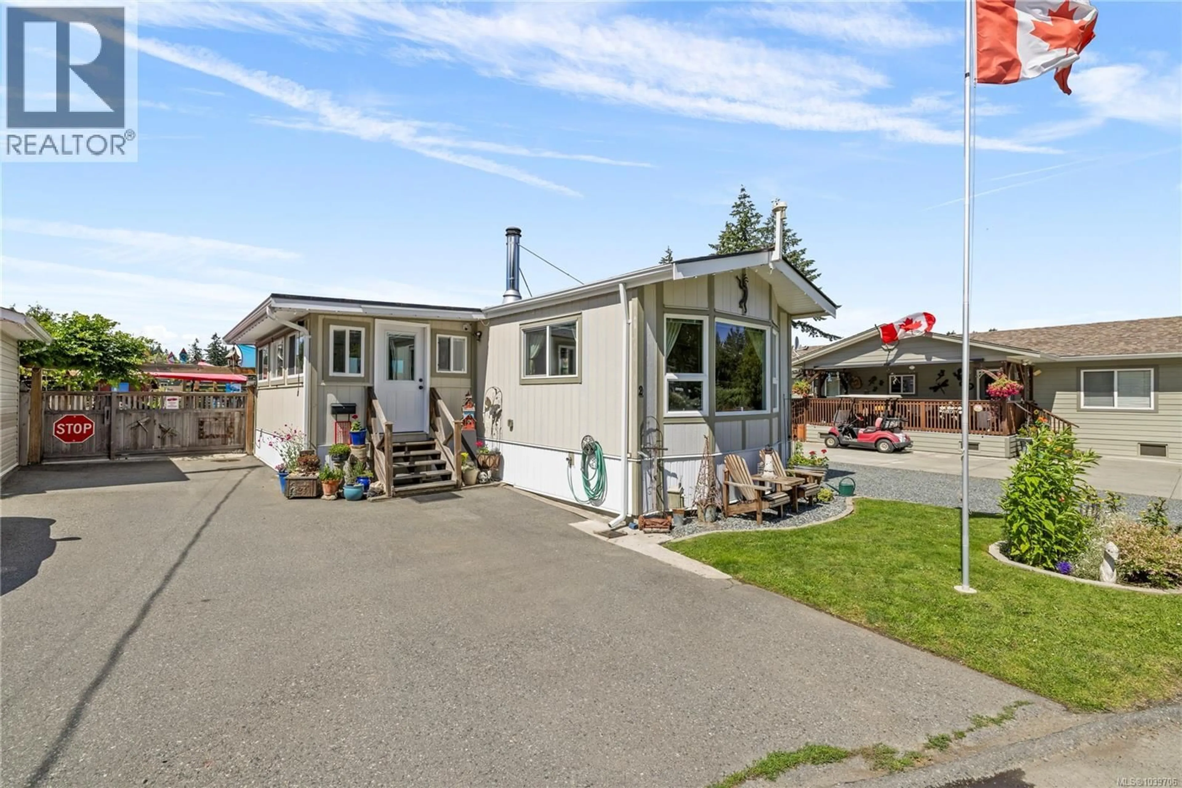 Patio, street for 2 - 1572 SEABIRD ROAD, Cassidy British Columbia V9G1L3