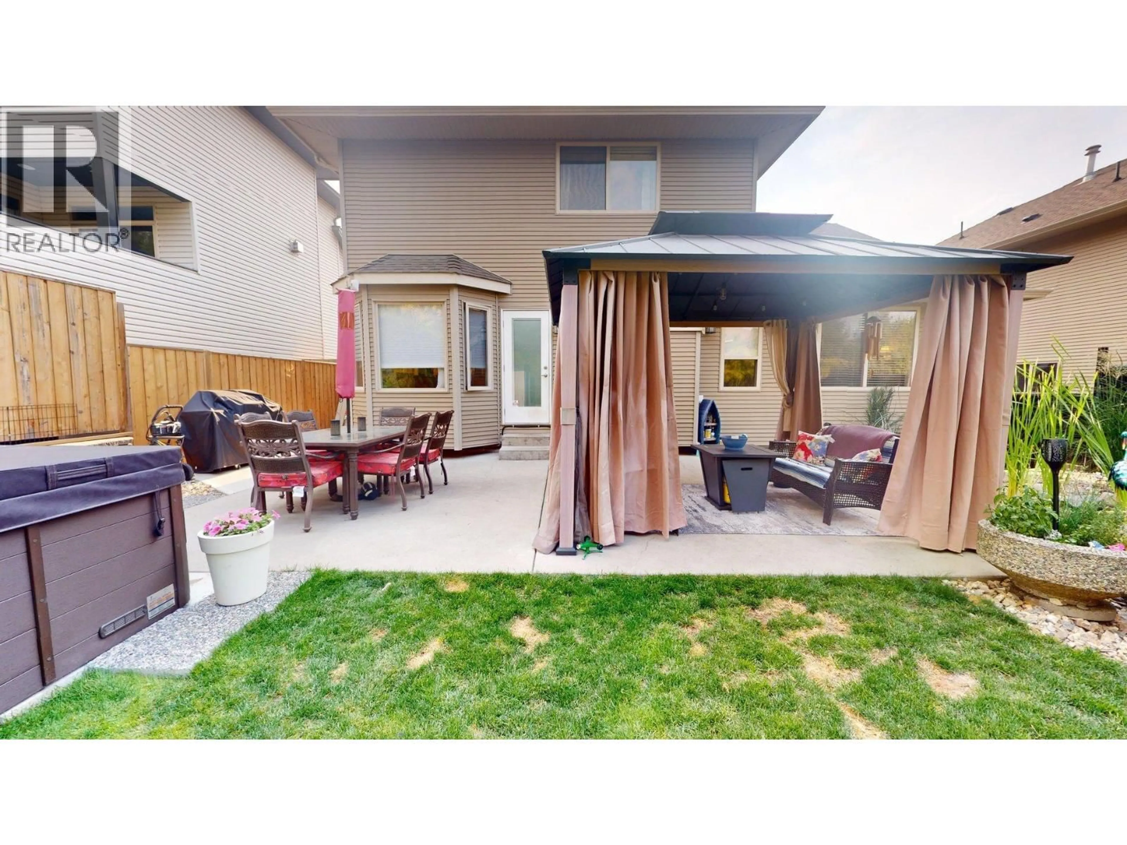Patio, street for 4927 HASKINS COURT, Kelowna British Columbia V1W5B5