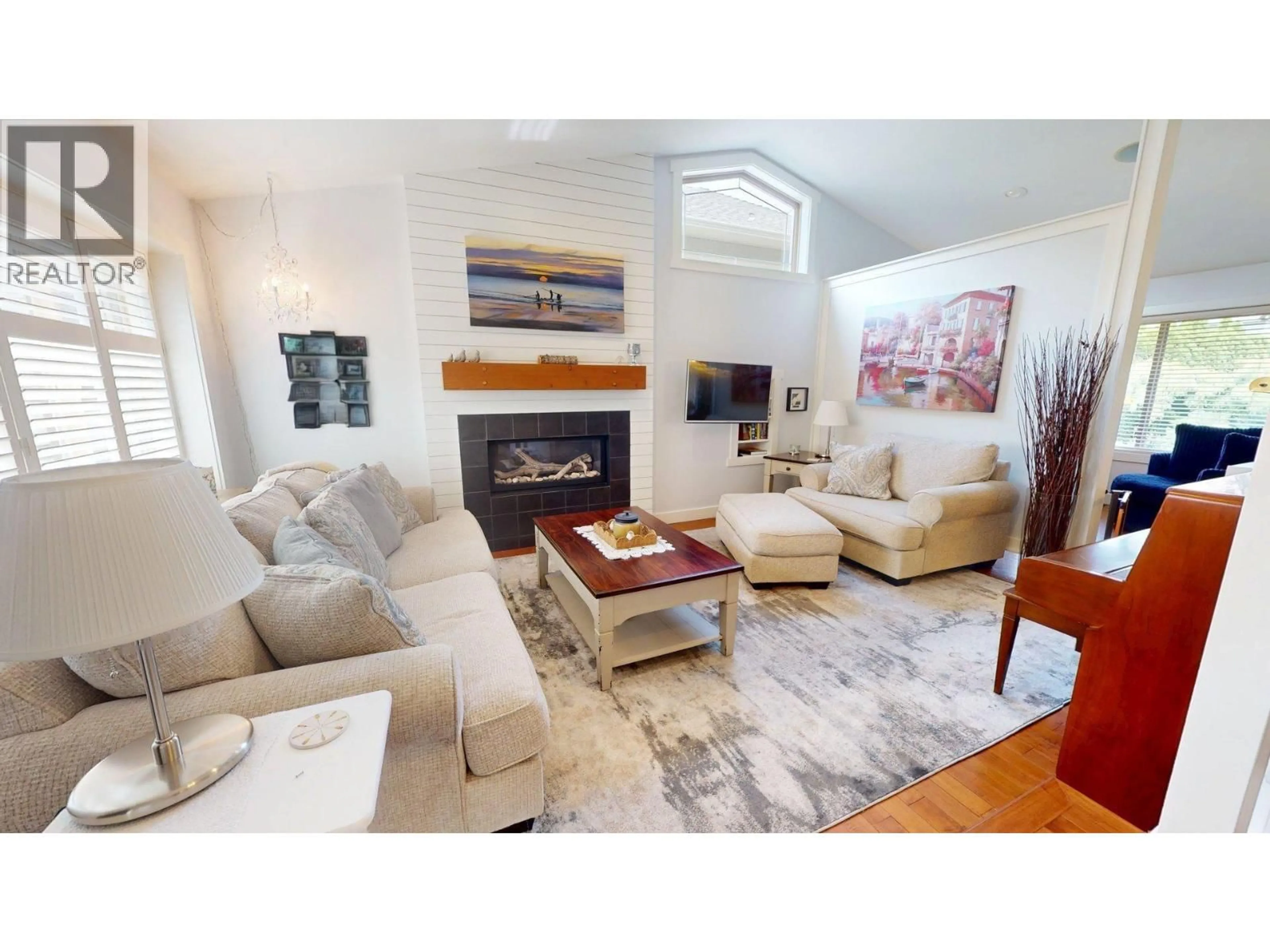 Living room with furniture, unknown for 4927 HASKINS COURT, Kelowna British Columbia V1W5B5