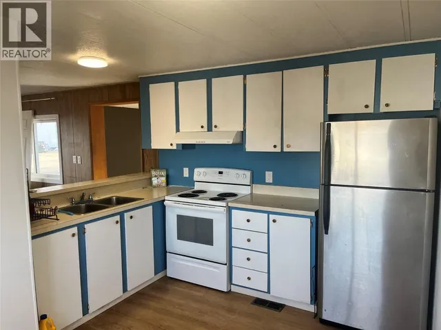2 MARBLE COURT, Logan Lake 2