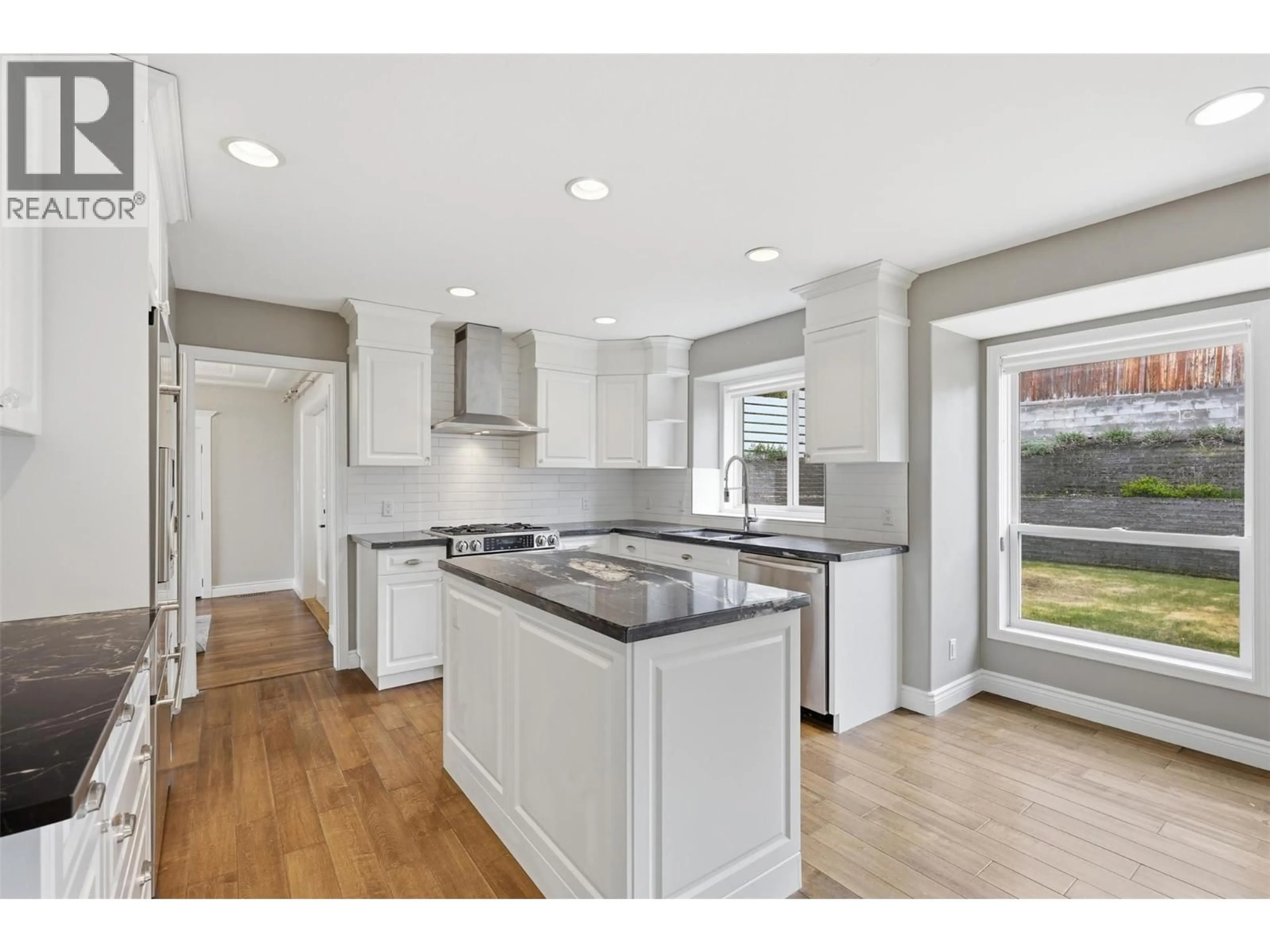 Open concept kitchen, unknown for 2076 MUIRFIELD ROAD, Kamloops British Columbia V1S1S6