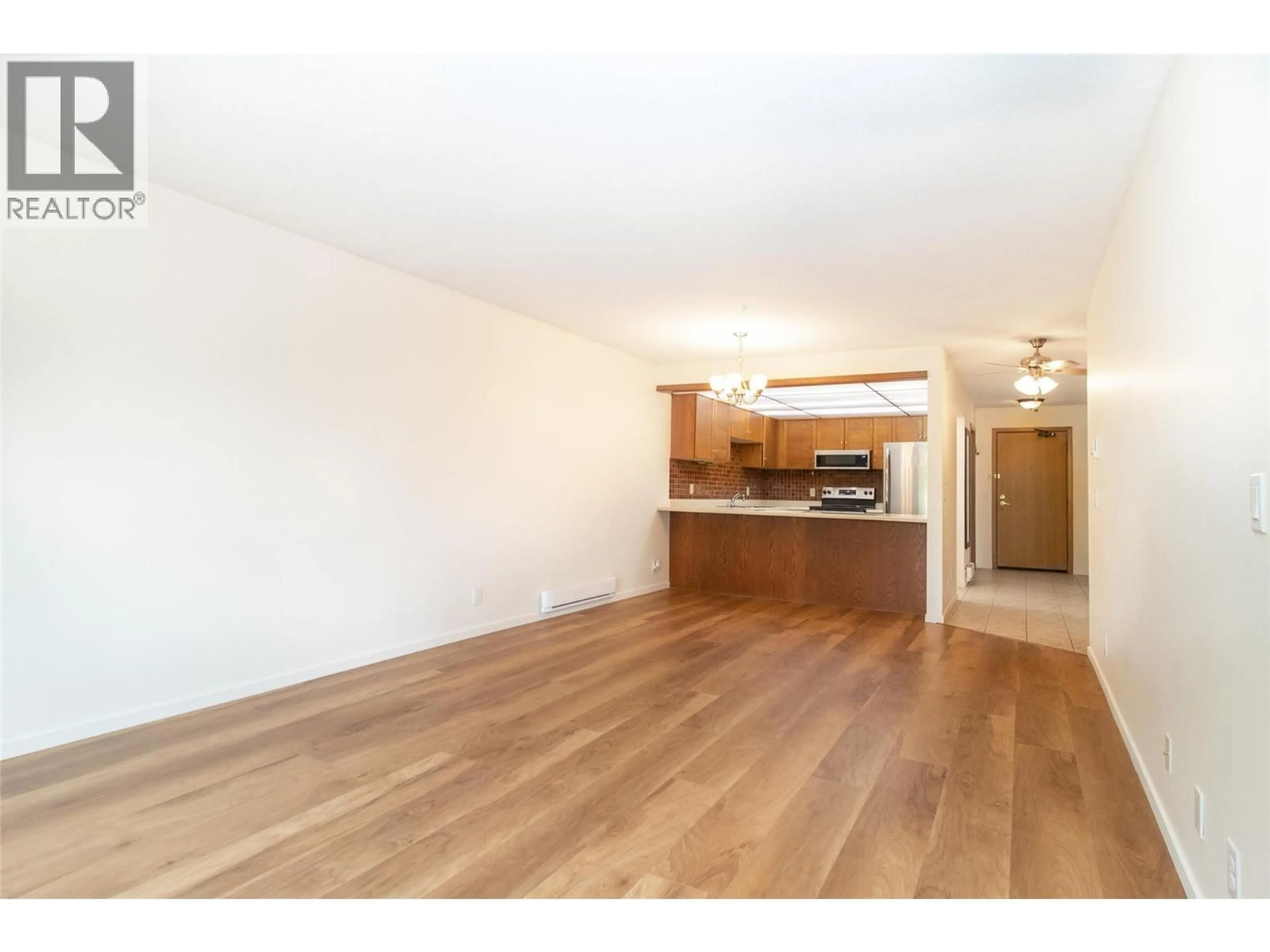A pic of a room for 303 - 1075 BERNARD AVENUE, Kelowna British Columbia V1Y6P7