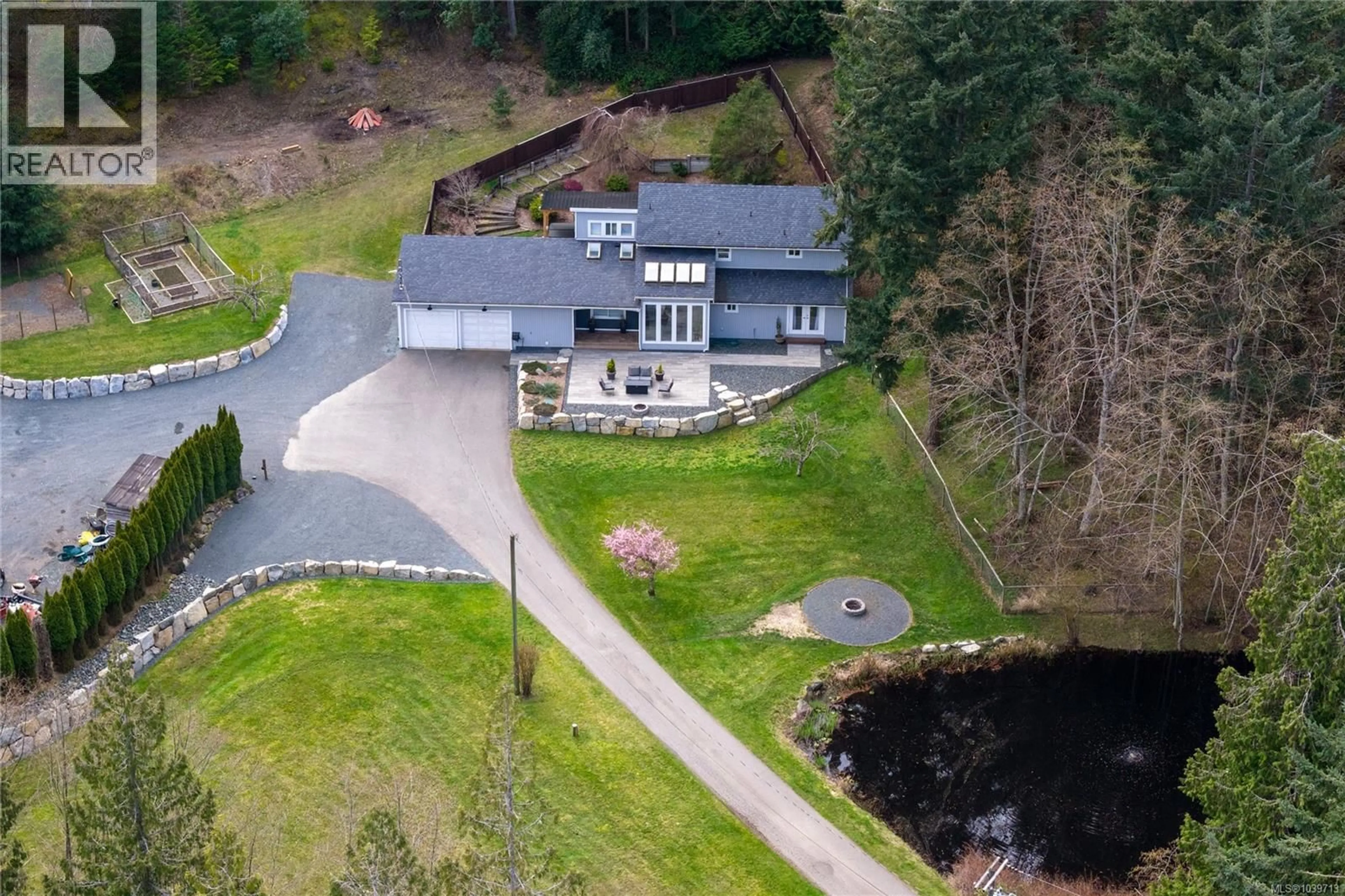 A pic from outside/outdoor area/front of a property/back of a property/a pic from drone, water/lake/river/ocean view for 2191 FLORENCE DRIVE, Nanoose Bay British Columbia V9P9E9