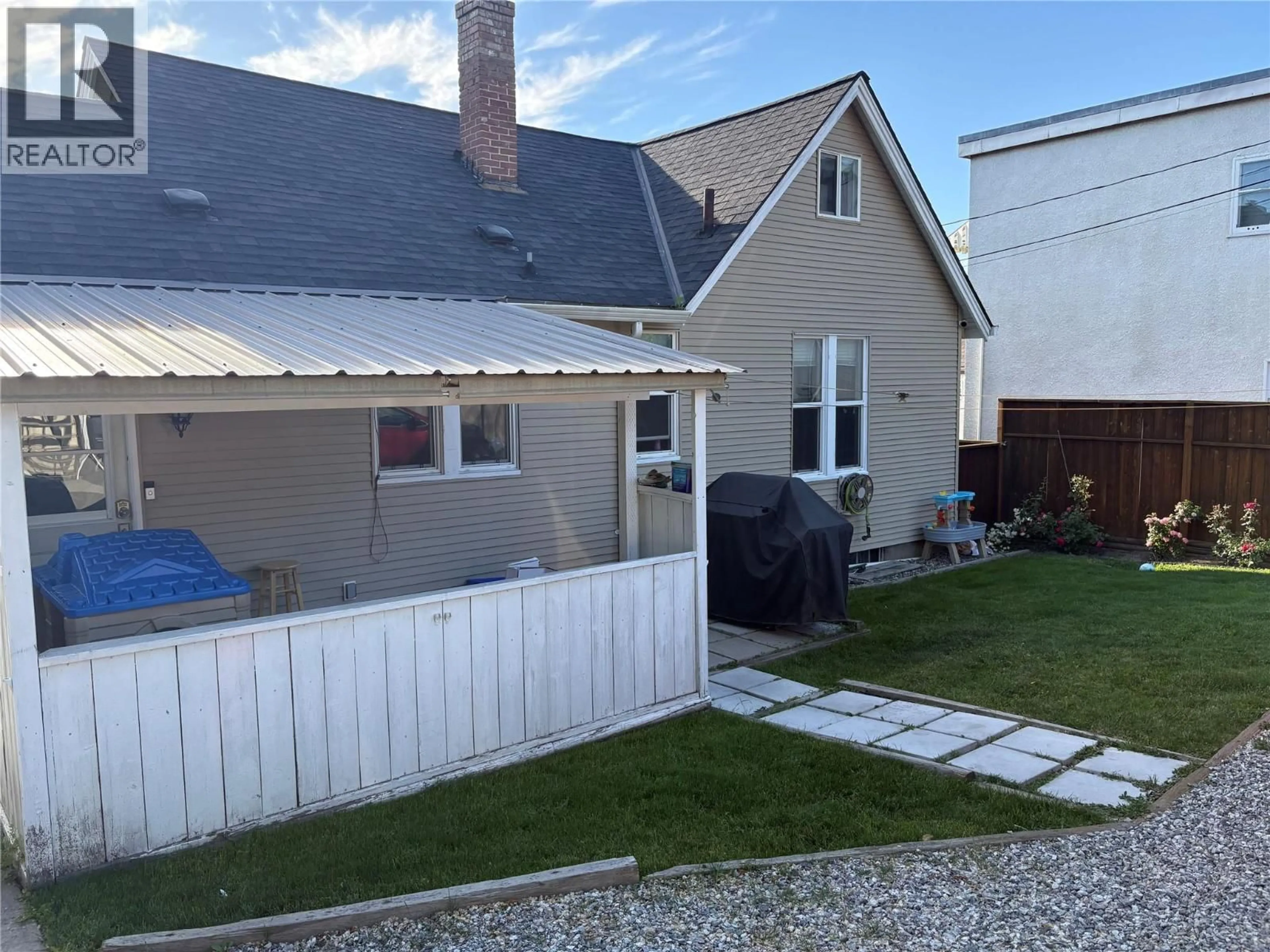 A pic from outside/outdoor area/front of a property/back of a property/a pic from drone, street for 2605 27 STREET, Vernon British Columbia V1T4W1