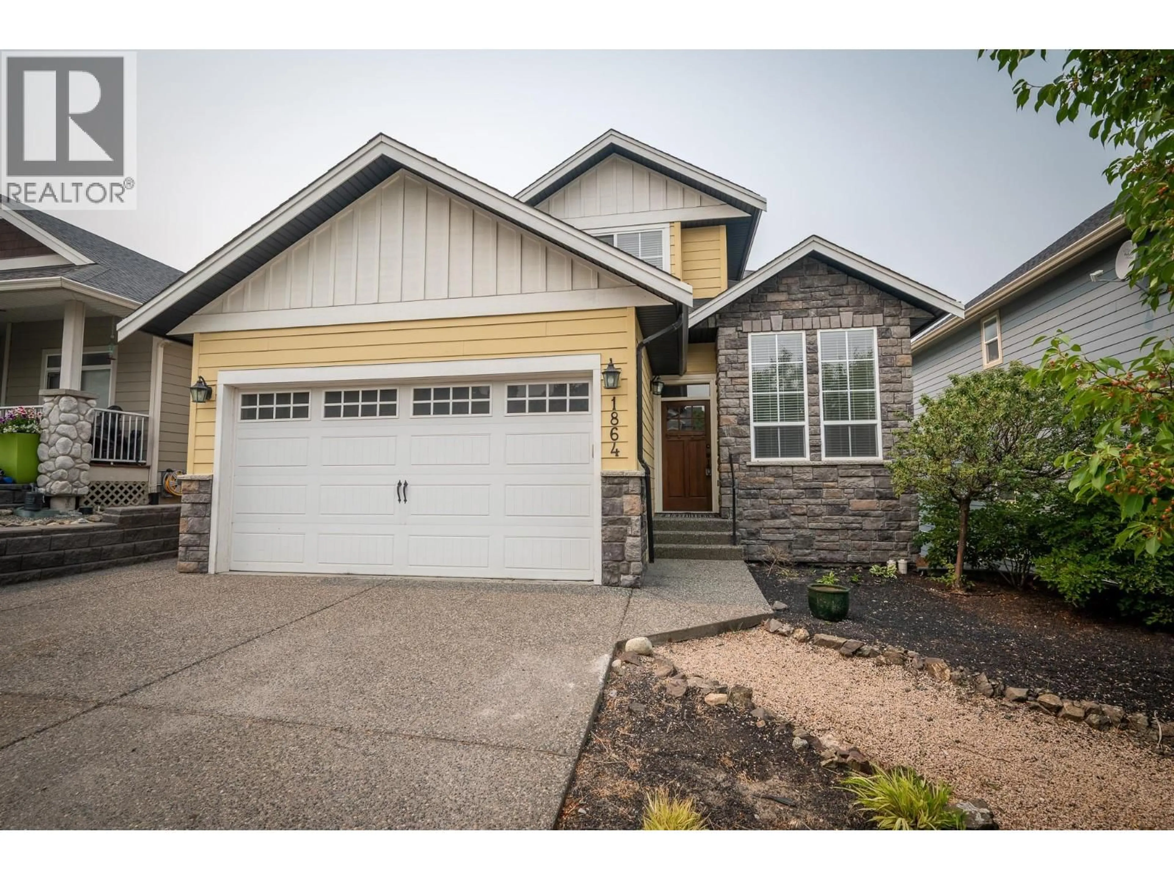 Home with vinyl exterior material, street for 1864 FOXTAIL DRIVE, Kamloops British Columbia V1S0A4