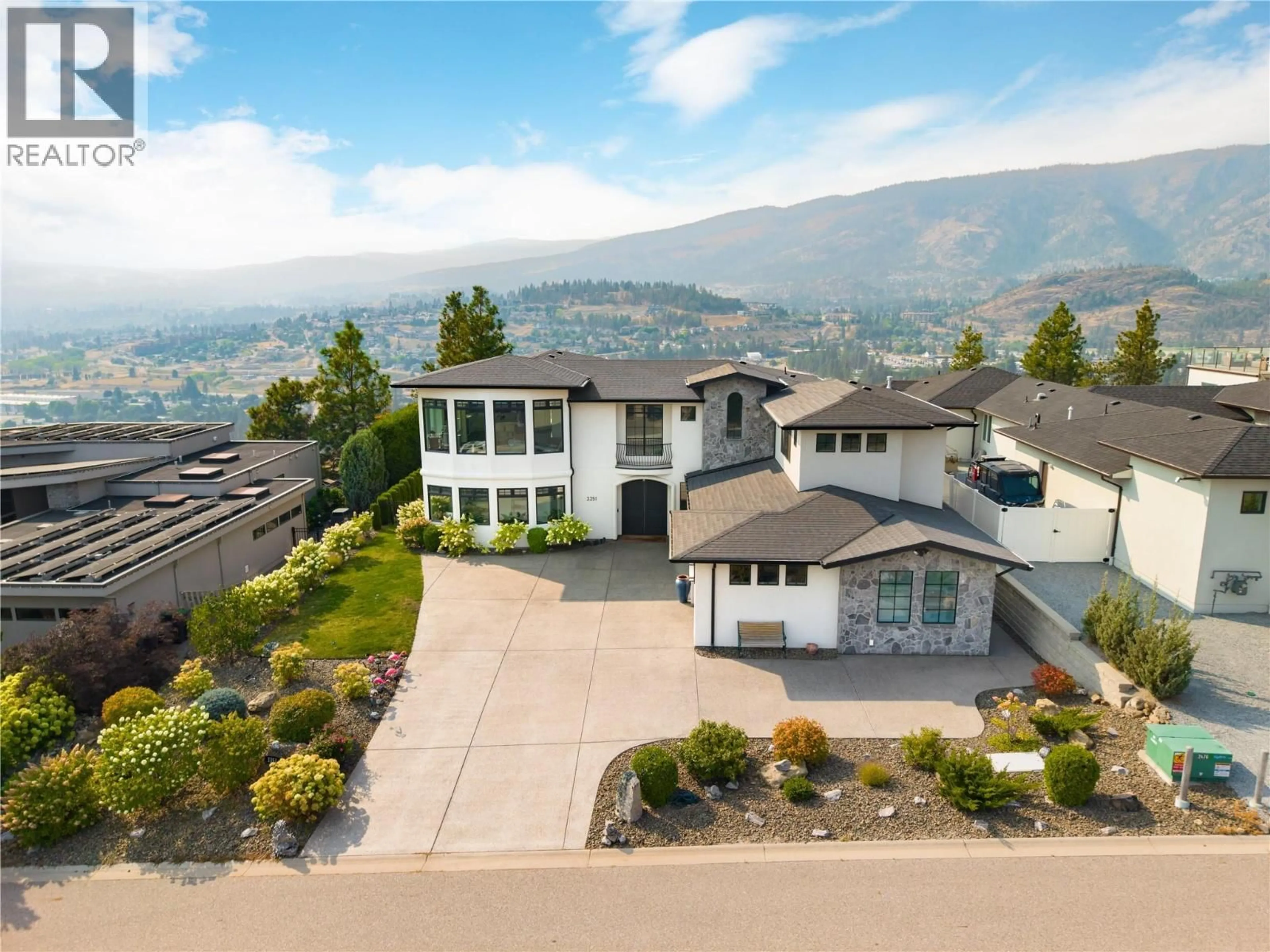Home with vinyl exterior material, mountain view for 3351 VINEYARD VIEW DRIVE, West Kelowna British Columbia V4T3M3