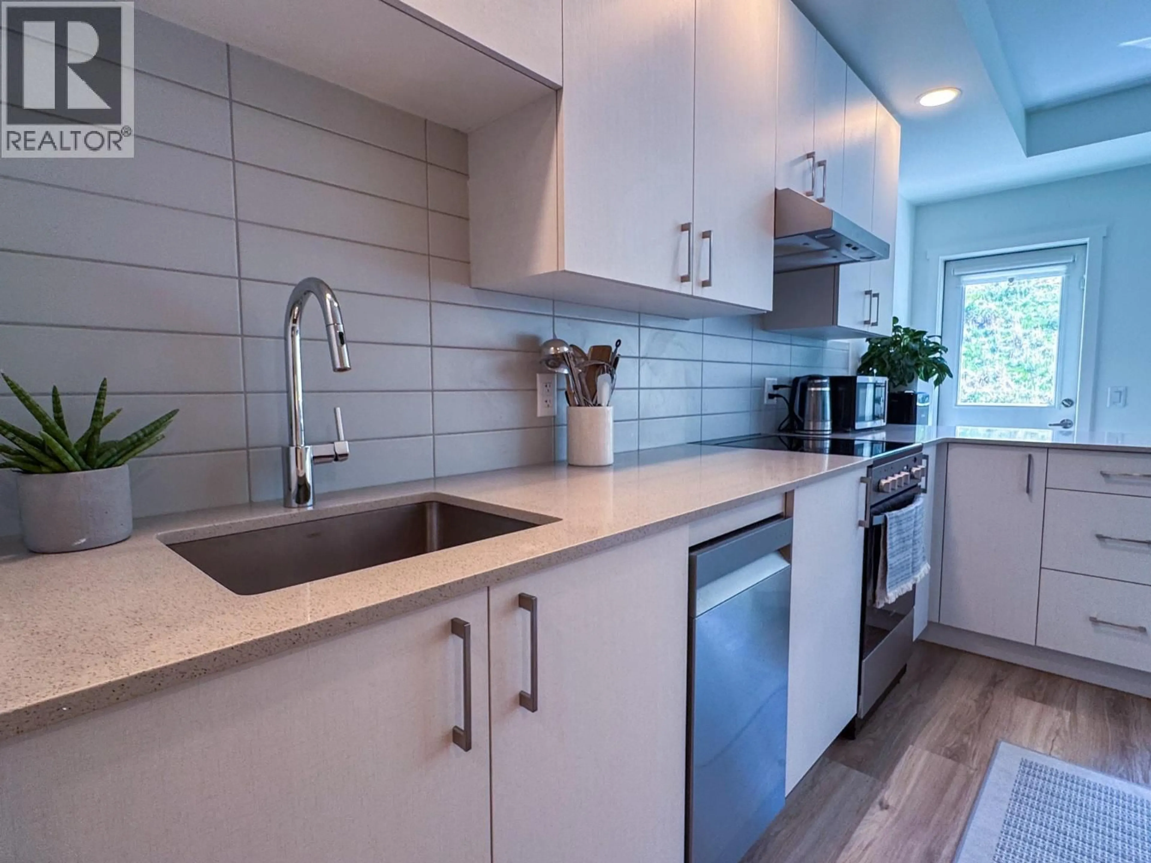 Unknown for 404 - 1057 FROST ROAD, Kelowna British Columbia V1W0G7