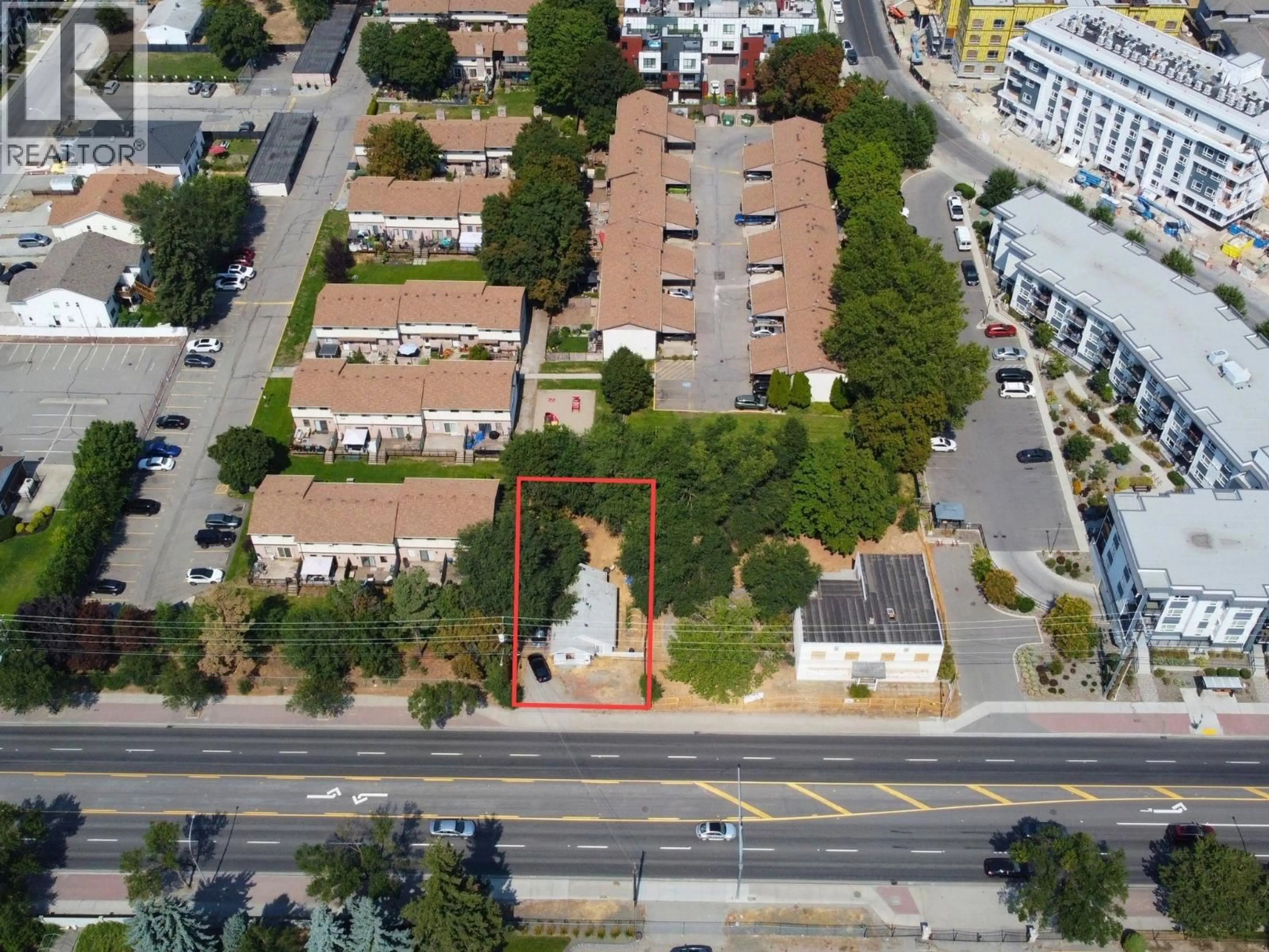 A pic from outside/outdoor area/front of a property/back of a property/a pic from drone, street for 1230 HIGHWAY 33 OTHER WEST, Kelowna British Columbia V1X1Z4
