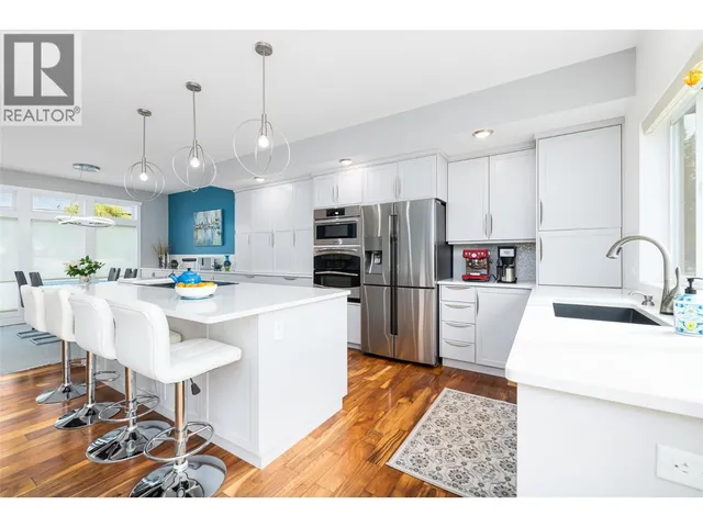 717 25TH AVENUE SOUTH, Erickson 2