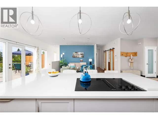 717 25TH AVENUE SOUTH, Erickson 5