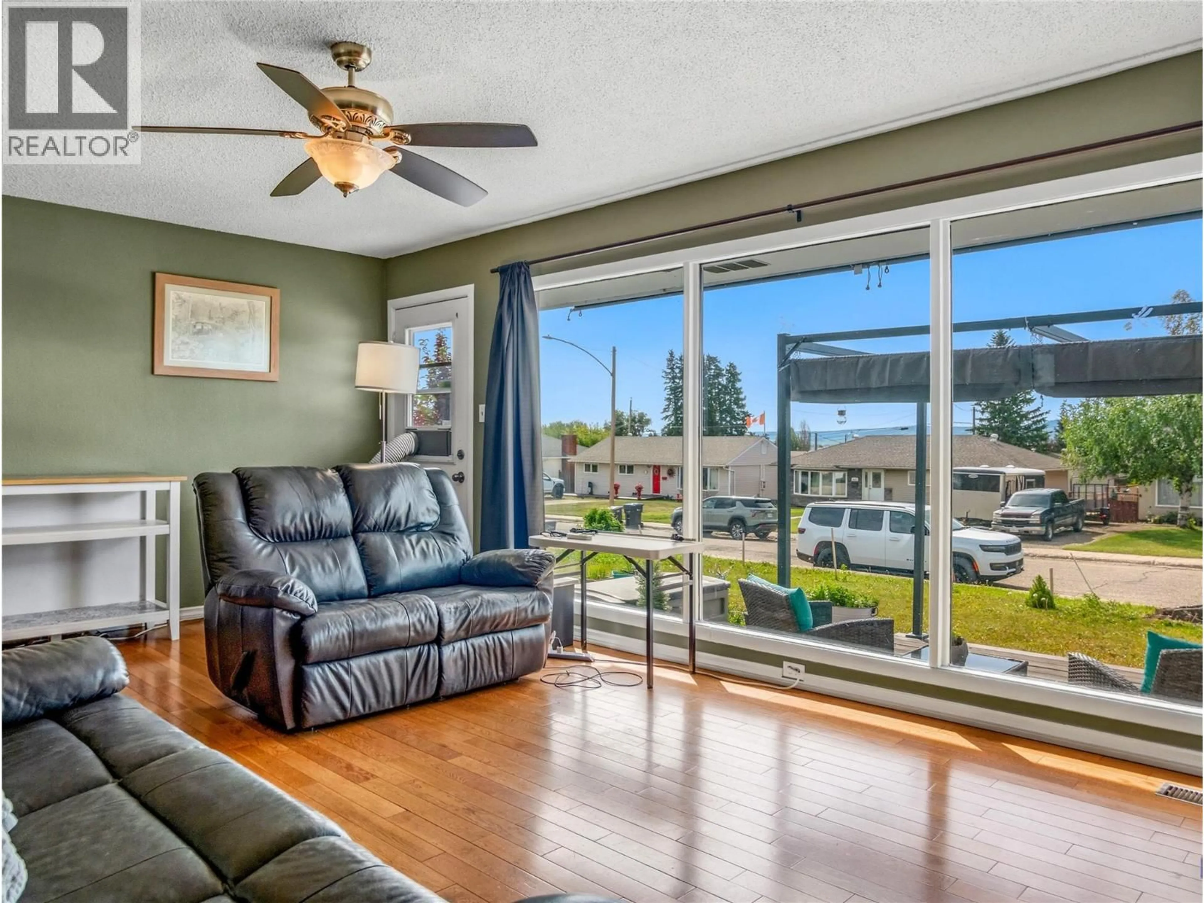 Living room with furniture, unknown for 1324 93 AVENUE, Dawson Creek British Columbia V1G1E4